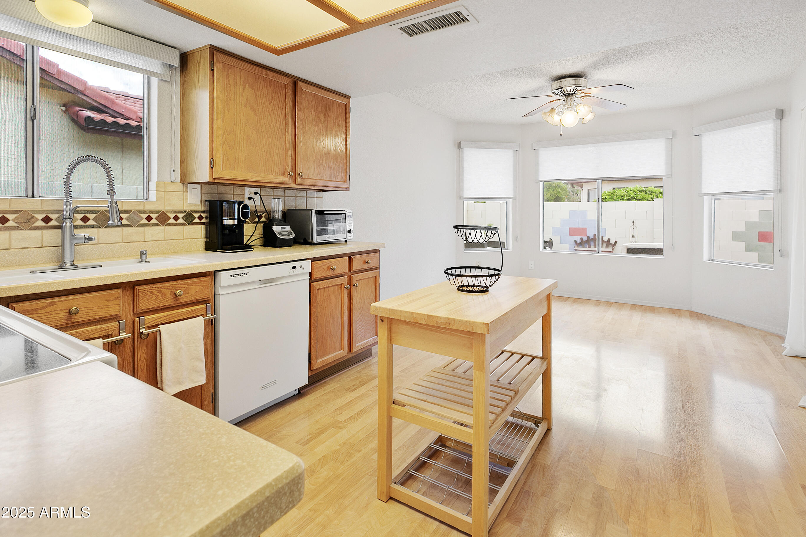 542 S HIGLEY Road, 52