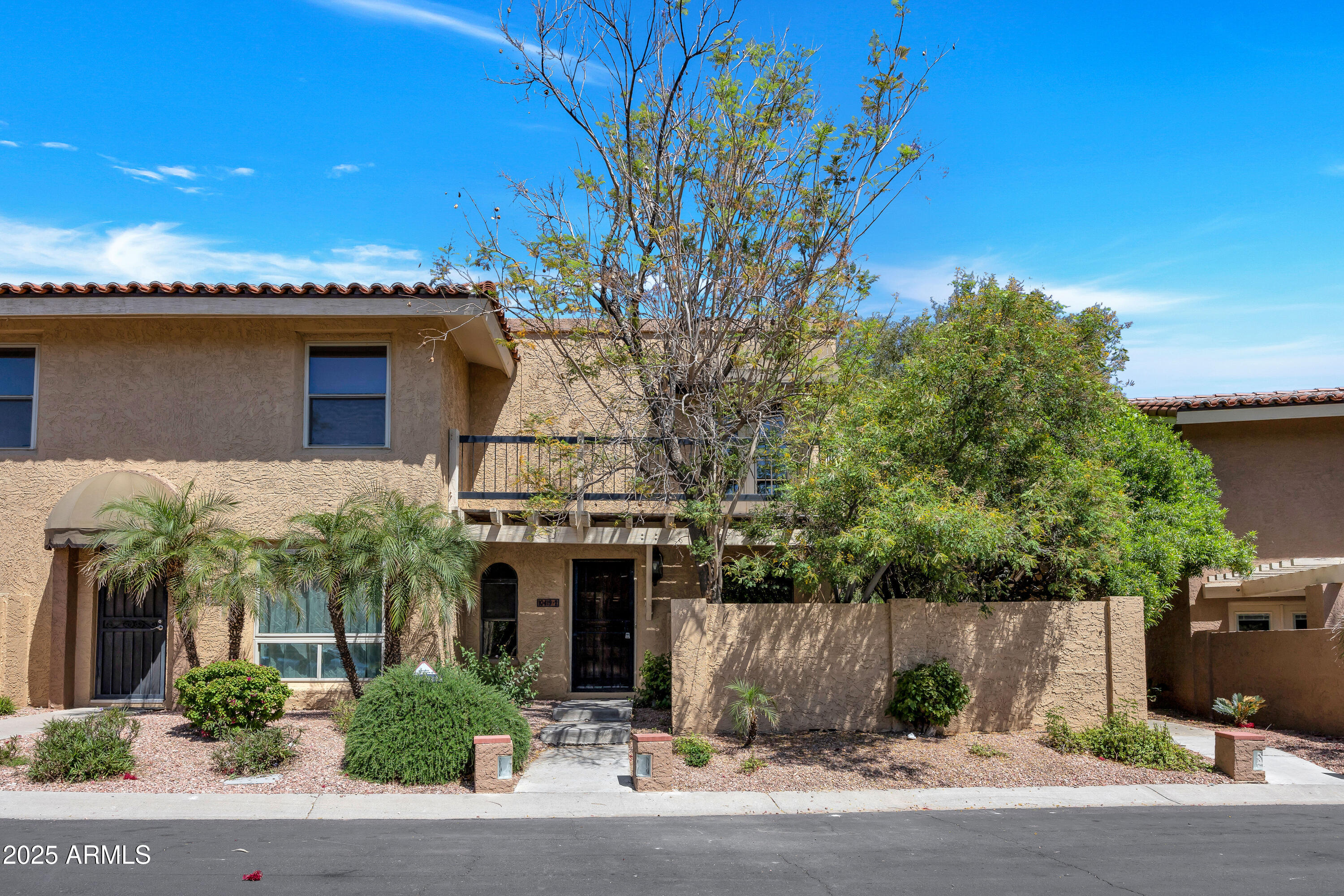 10419 N 10TH Place, 2