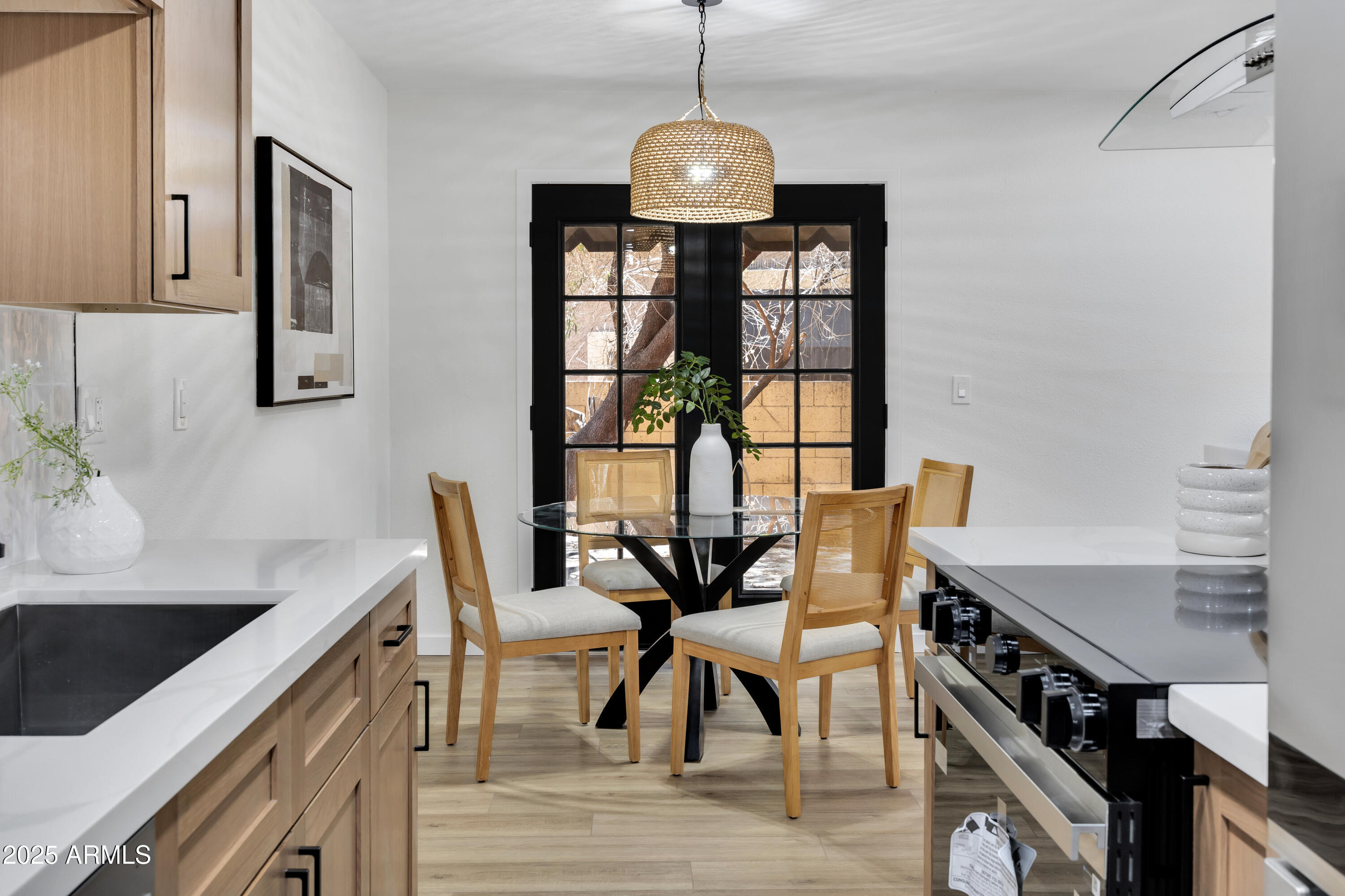 10419 N 10TH Place, 2