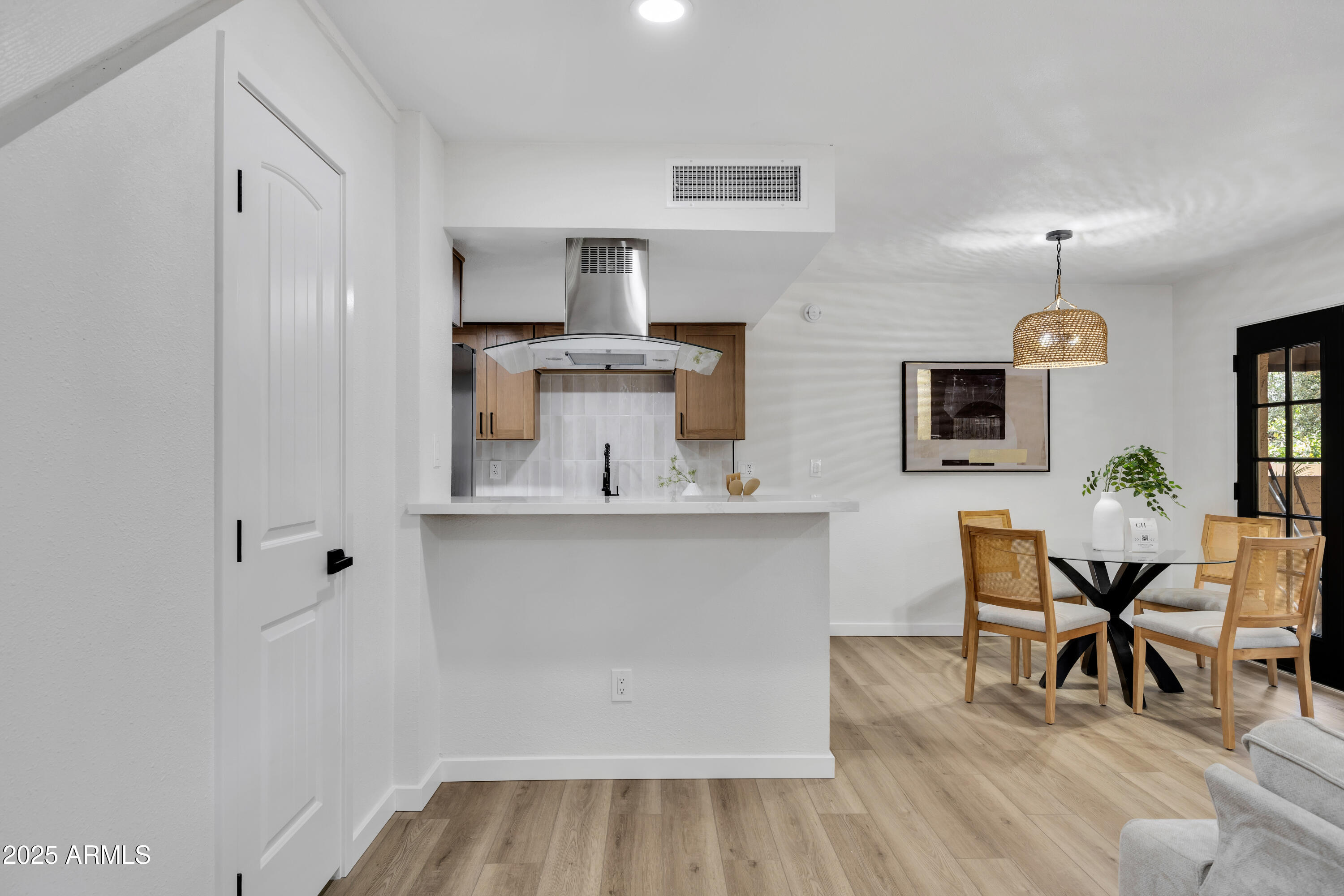 10419 N 10TH Place, 2