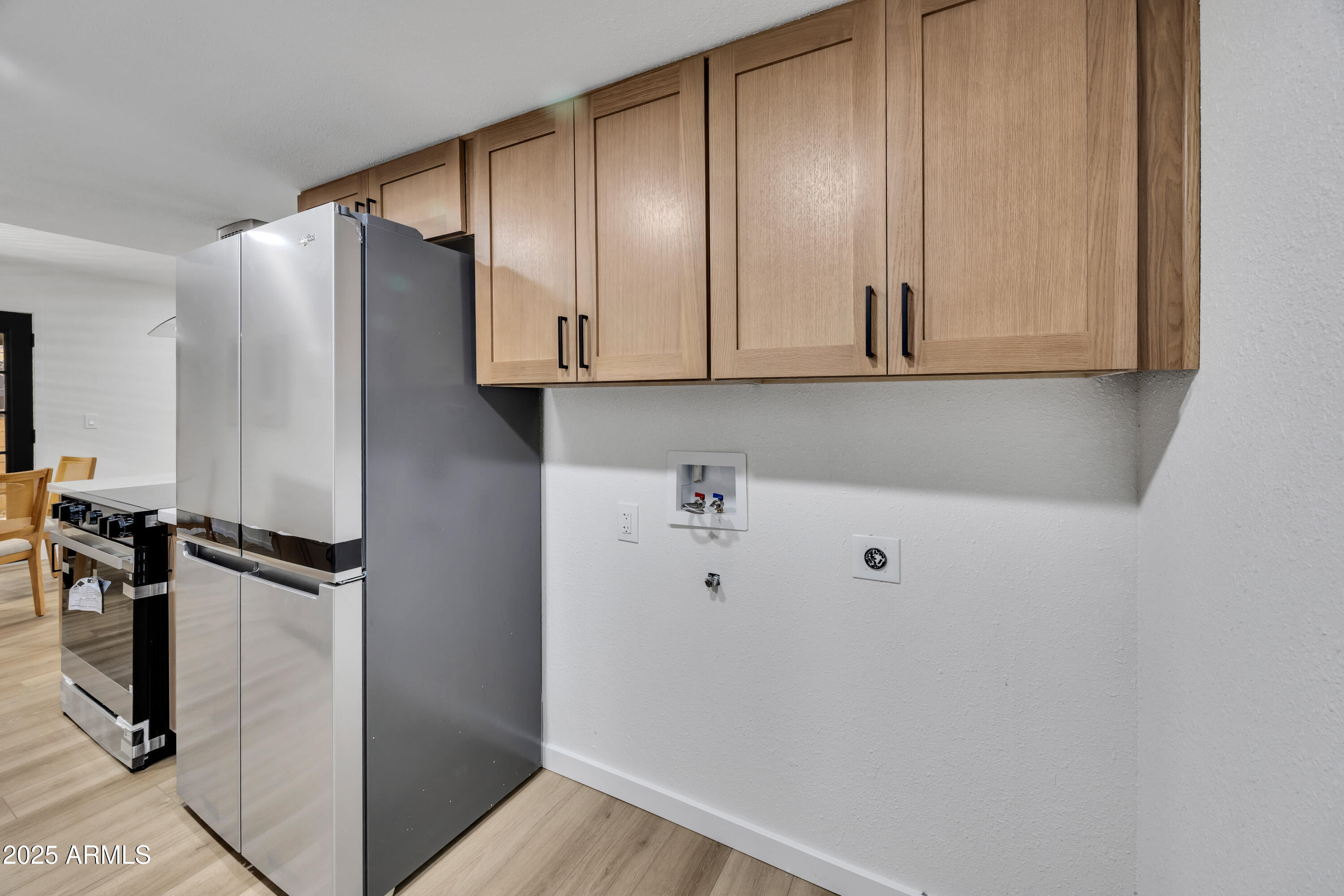 10419 N 10TH Place, 2