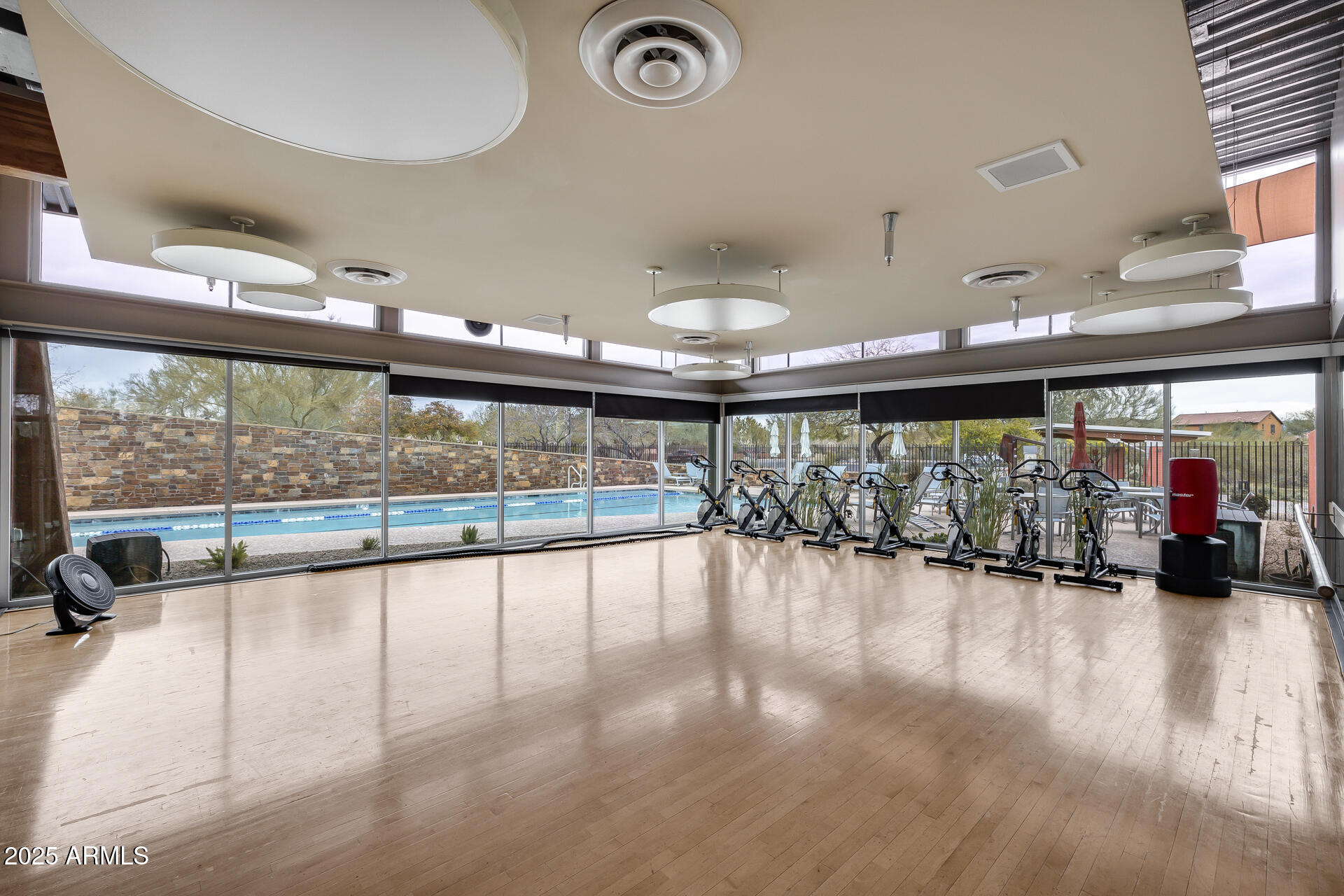 3983 E CAT BALUE Drive