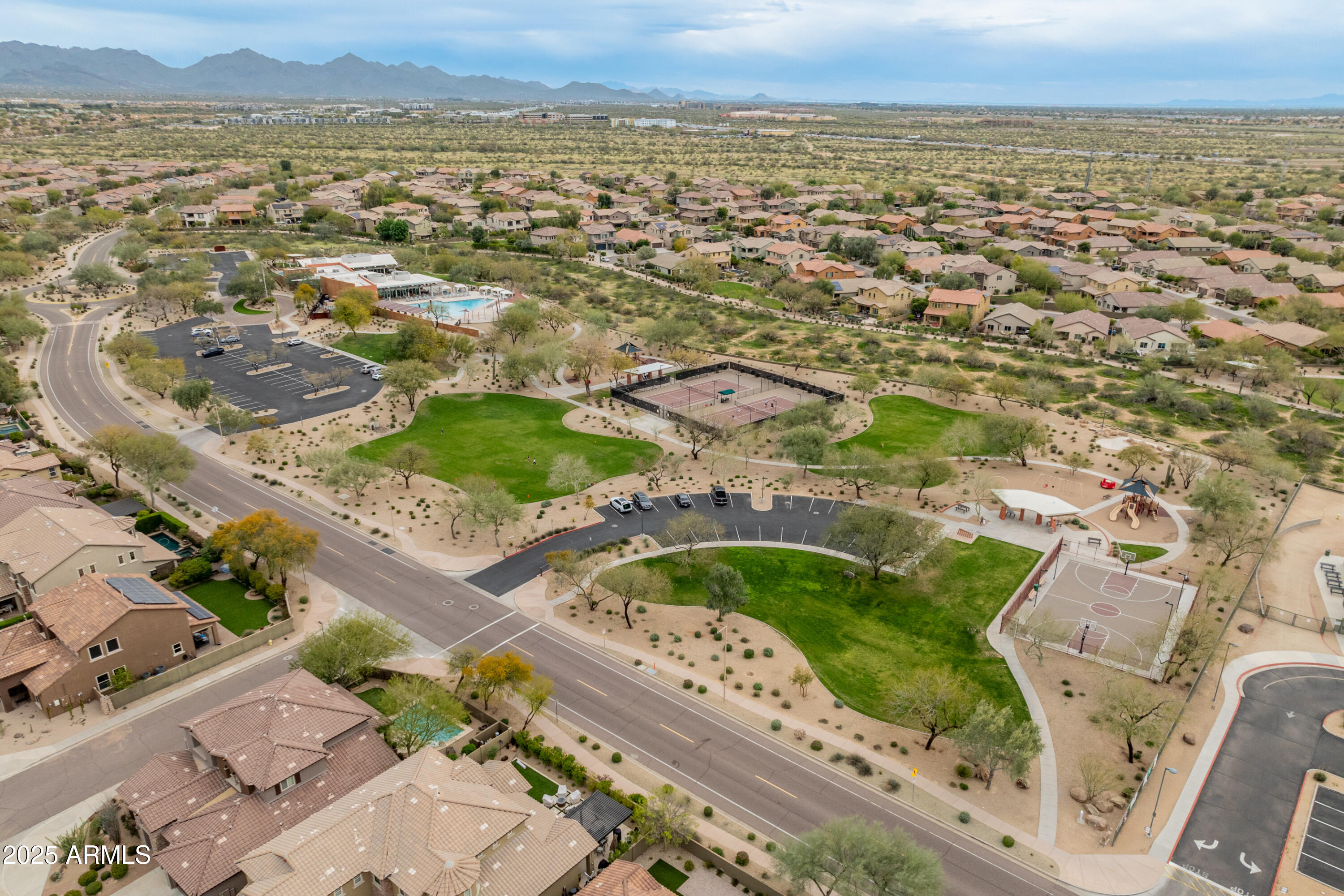 3983 E CAT BALUE Drive