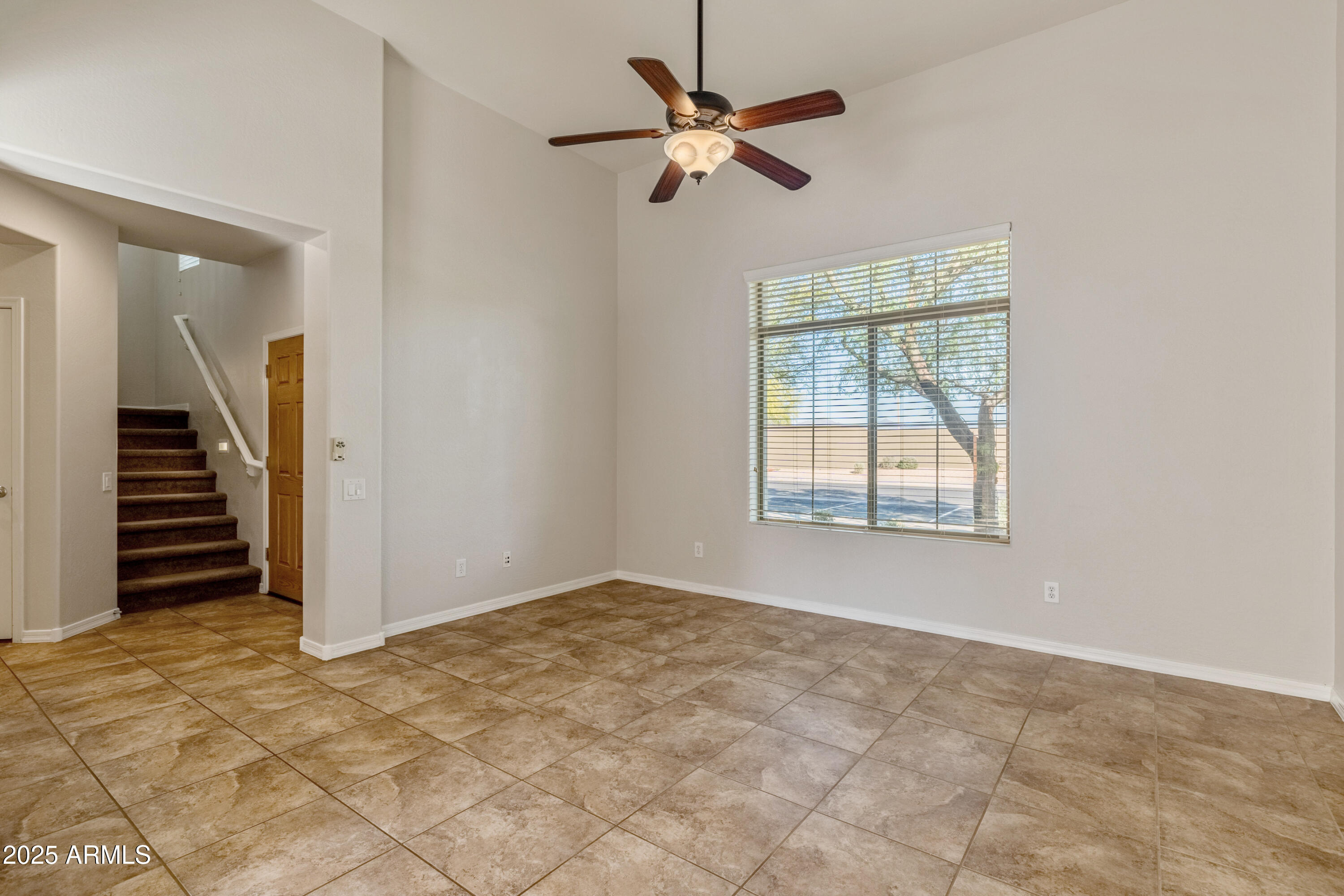 3983 E CAT BALUE Drive