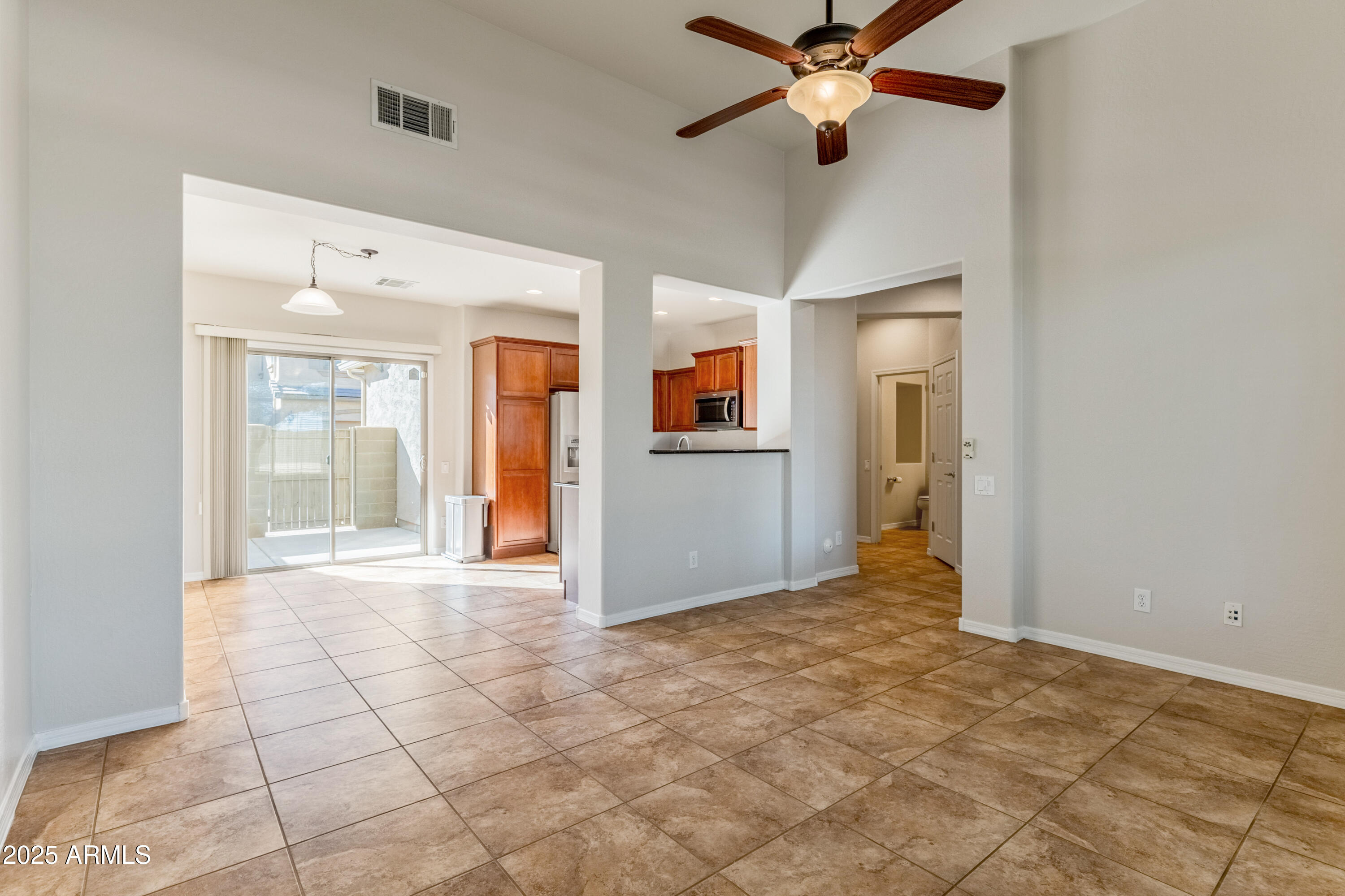 3983 E CAT BALUE Drive