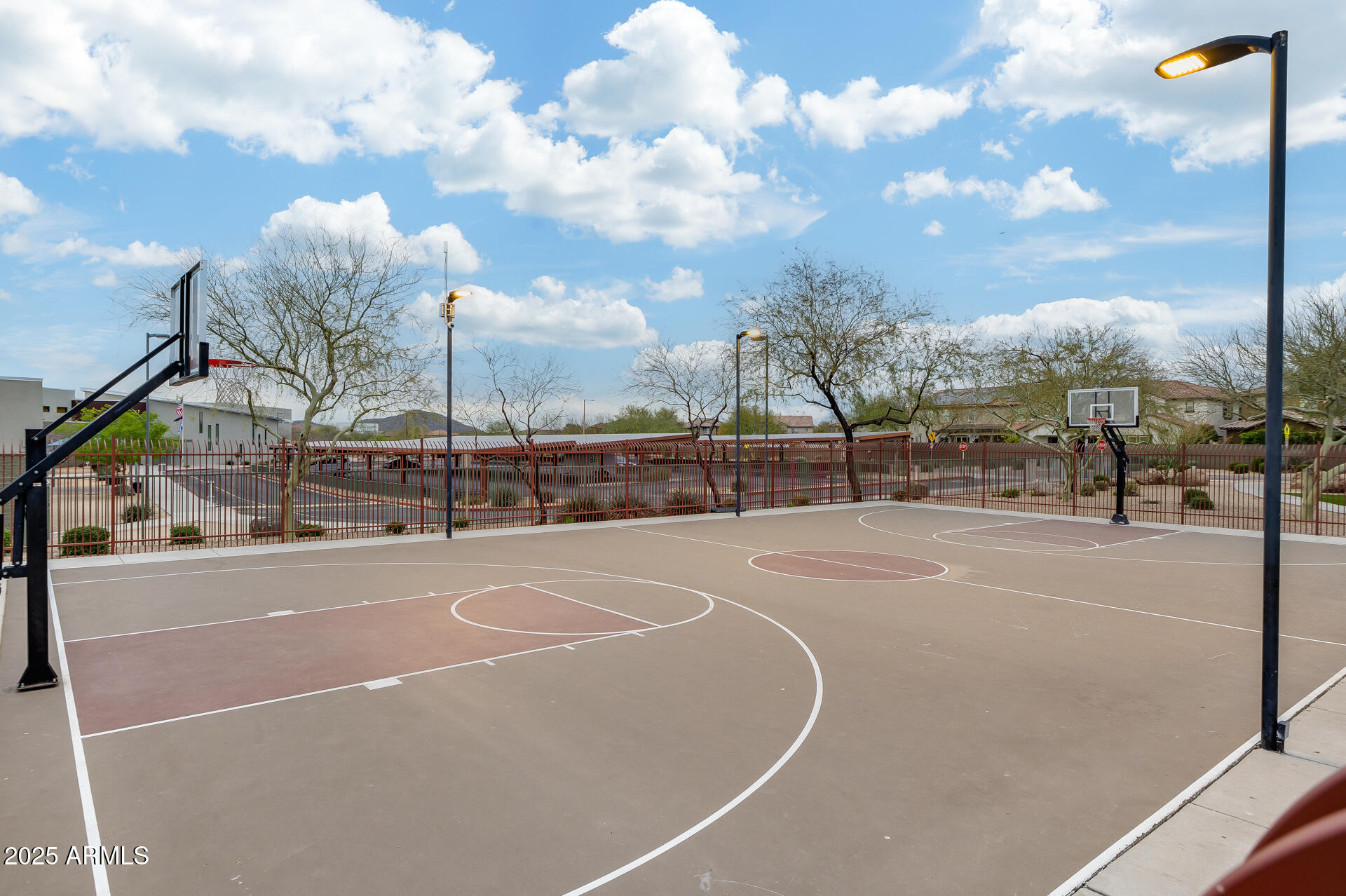 3983 E CAT BALUE Drive