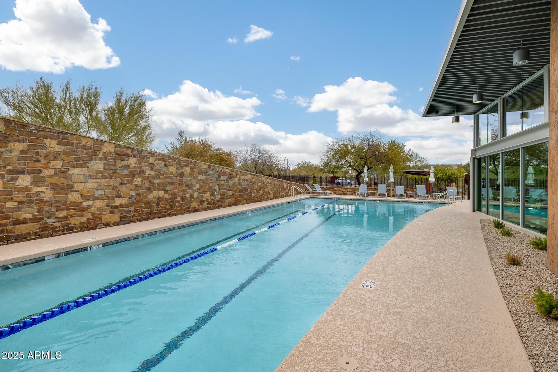 3983 E CAT BALUE Drive