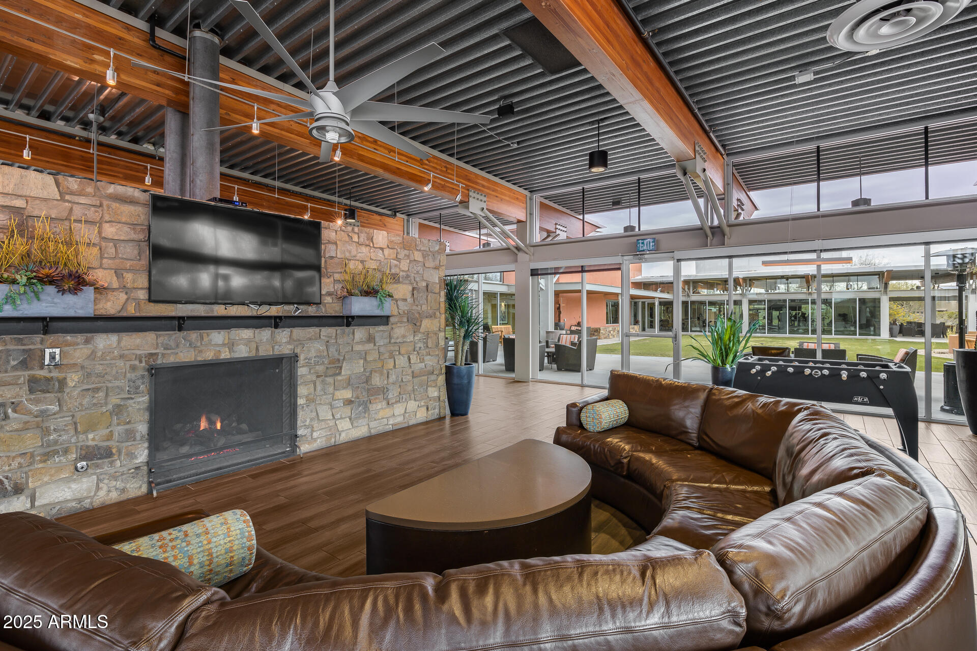 3983 E CAT BALUE Drive