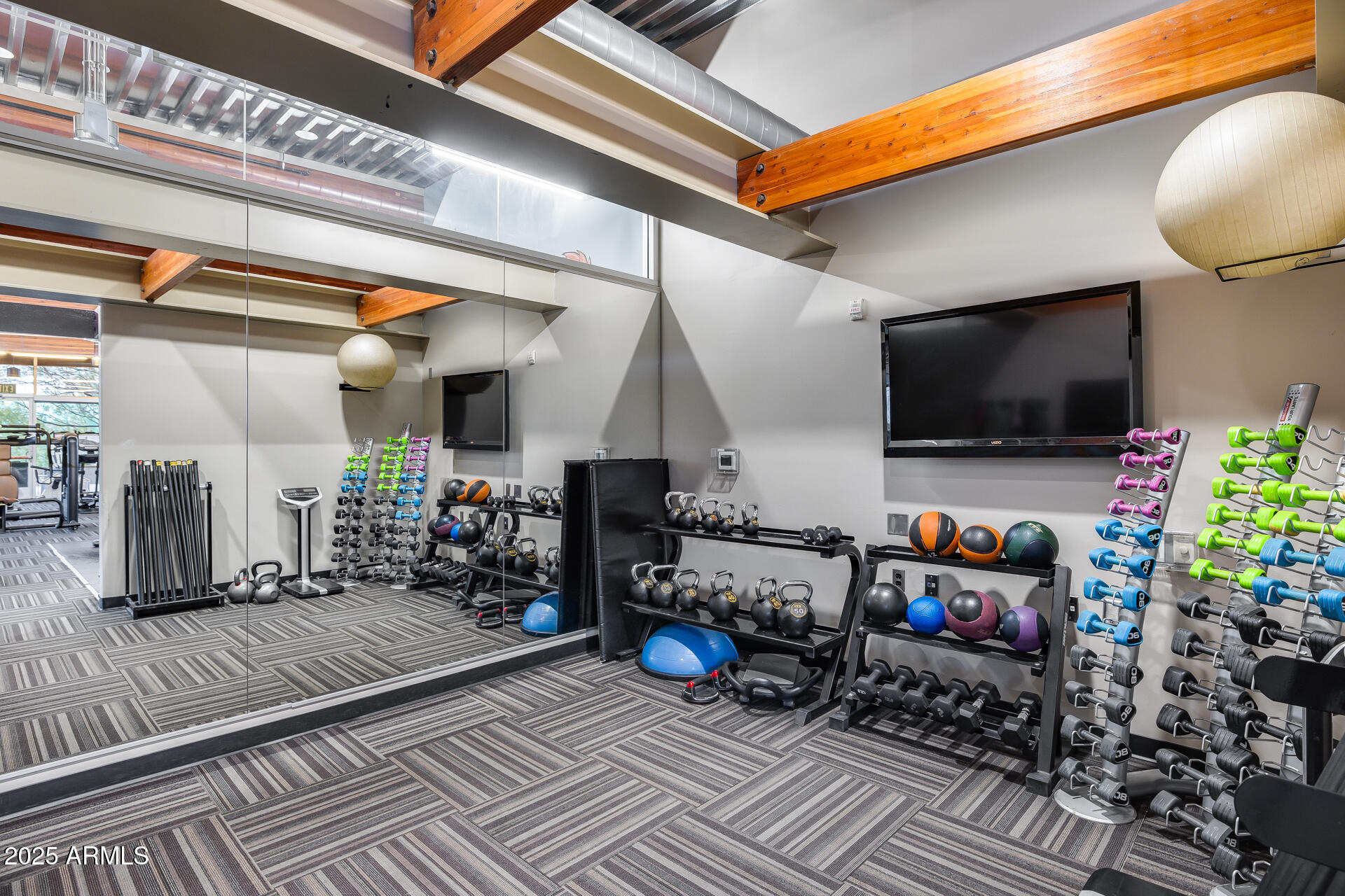 3983 E CAT BALUE Drive