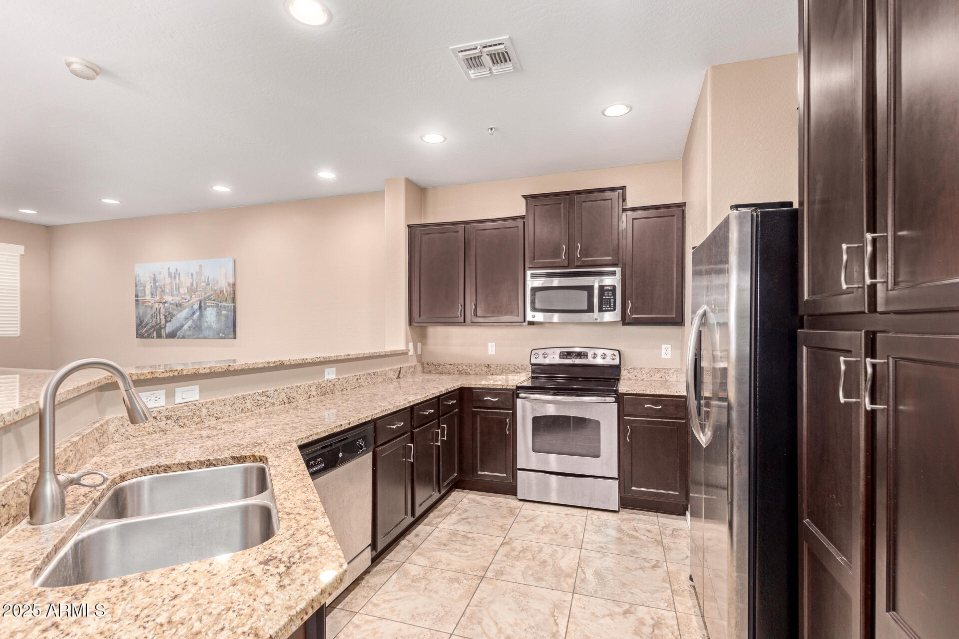 4752 E PORTOLA VALLEY Drive, 103