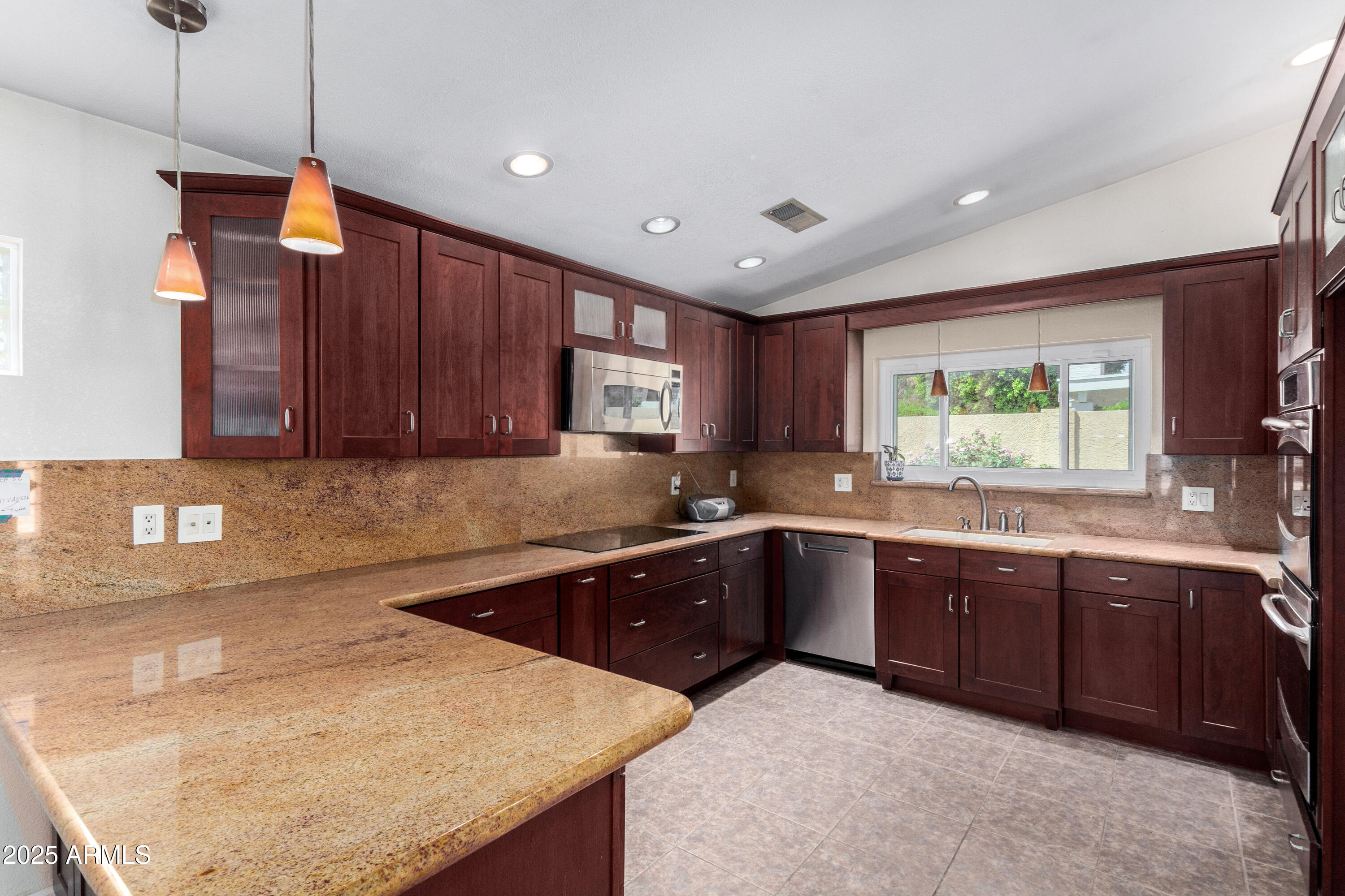 506 W SANDRA Terrace