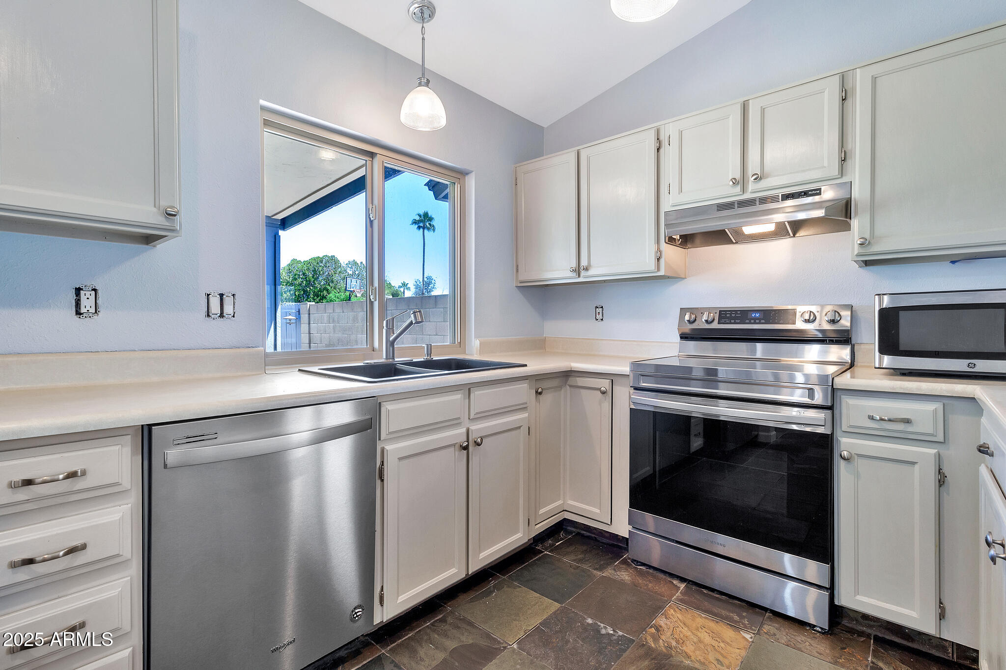 1210 W STOTTLER Drive