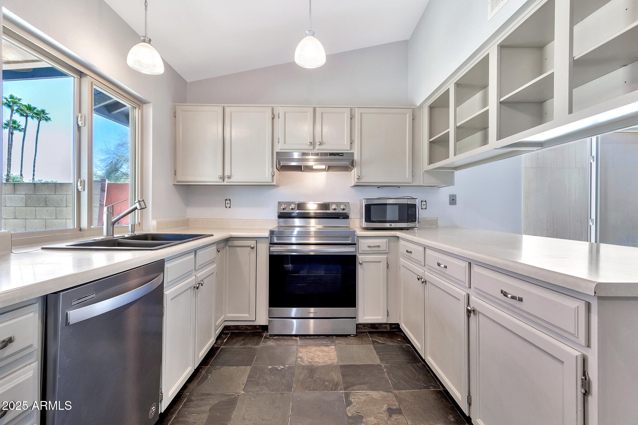 1210 W STOTTLER Drive