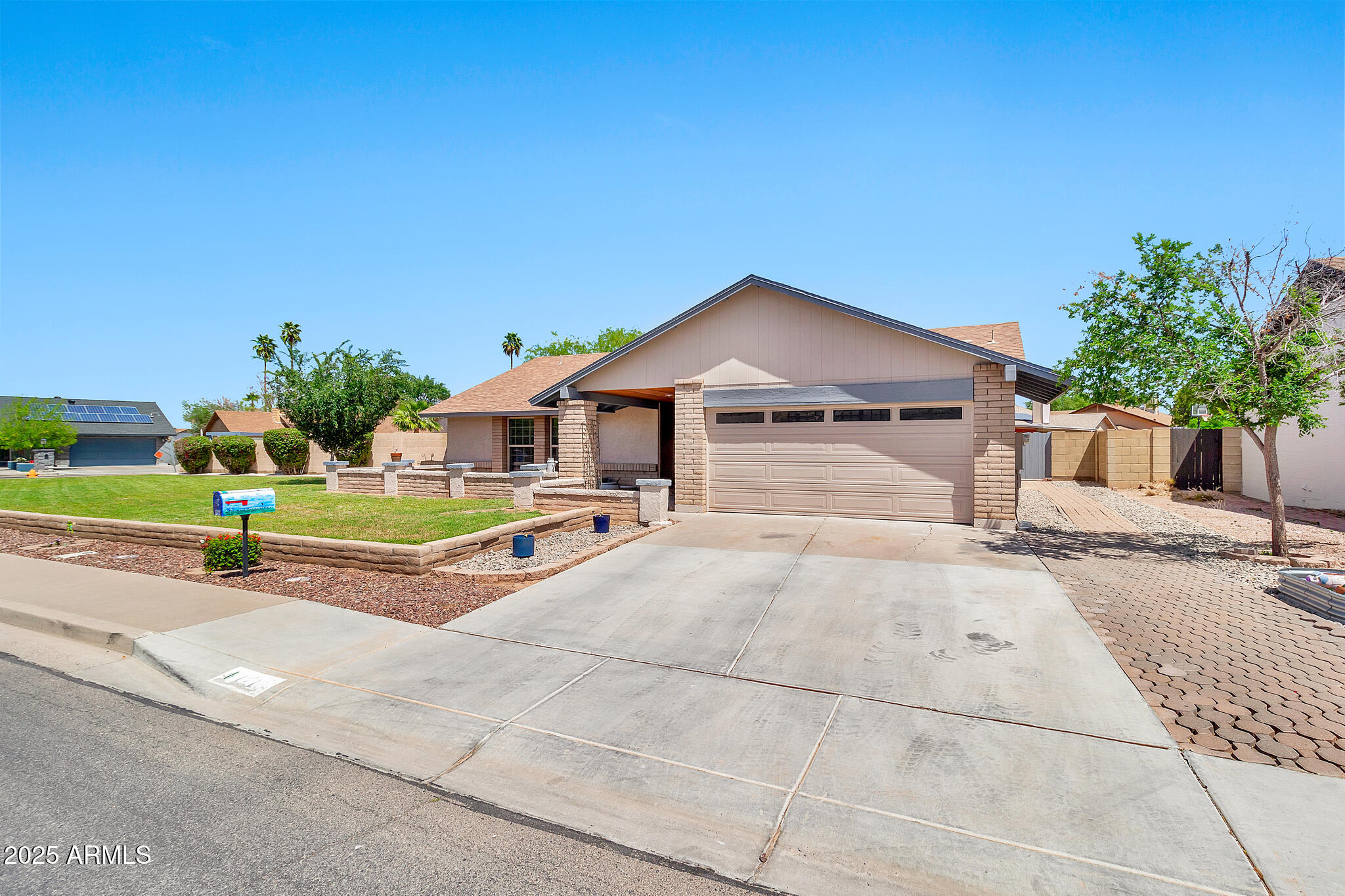 1210 W STOTTLER Drive