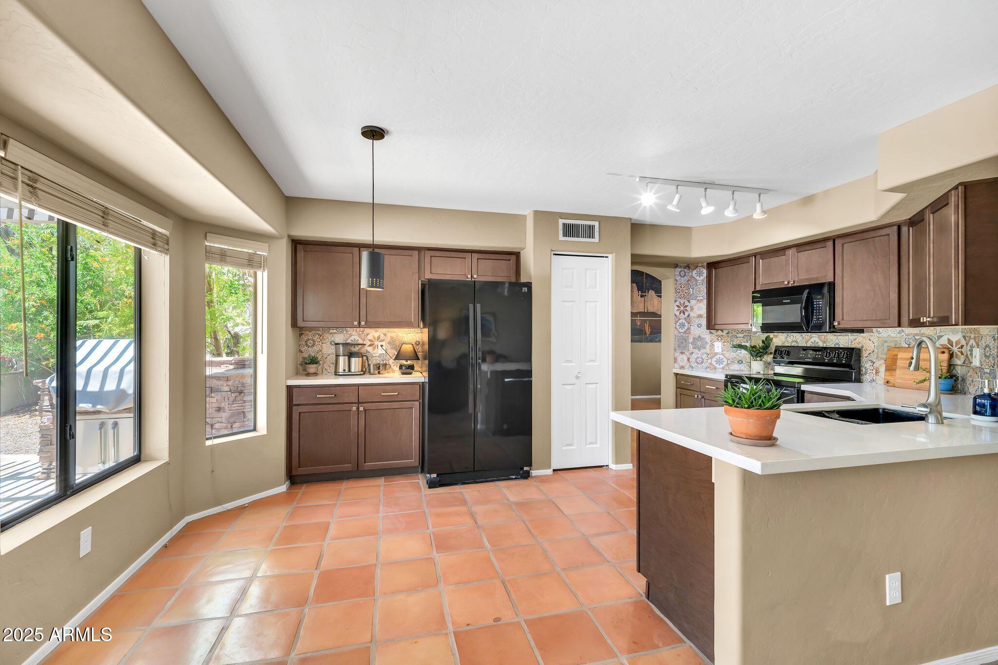 3854 E CATHEDRAL ROCK Drive