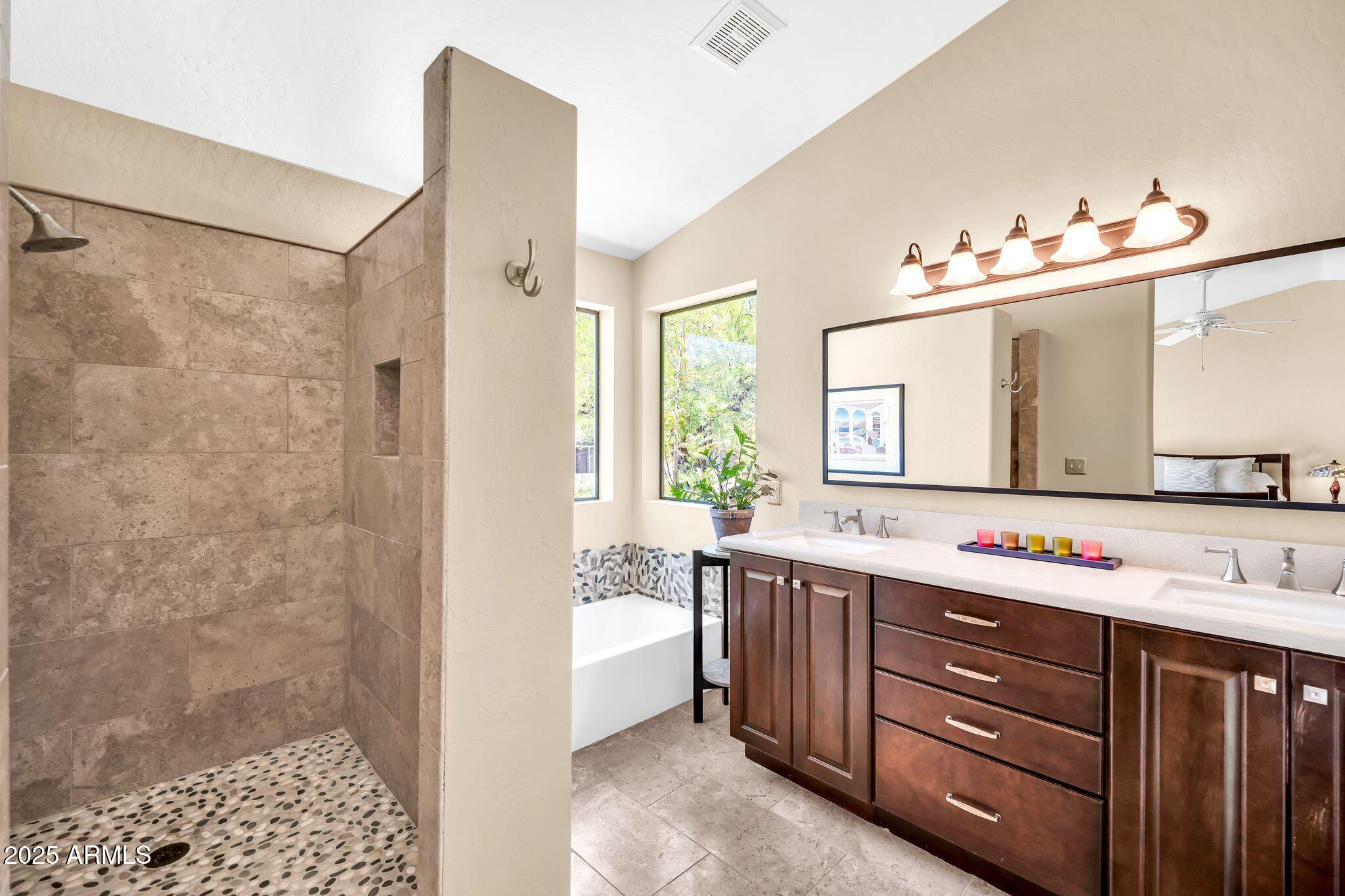 3854 E CATHEDRAL ROCK Drive