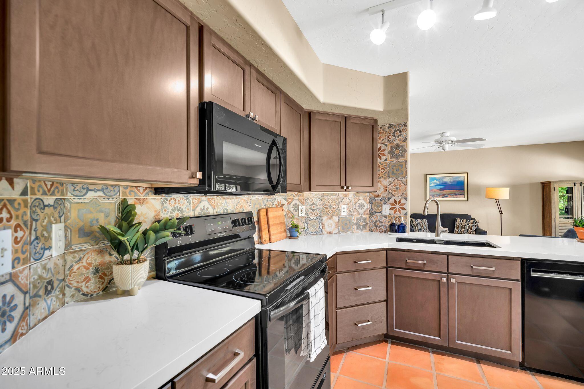 3854 E CATHEDRAL ROCK Drive