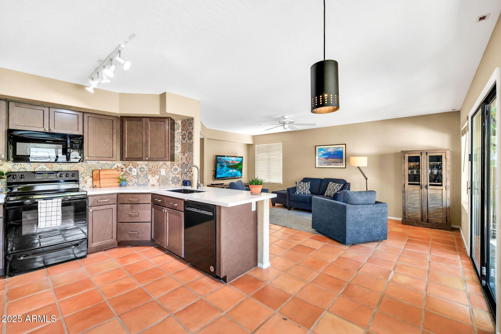 3854 E CATHEDRAL ROCK Drive