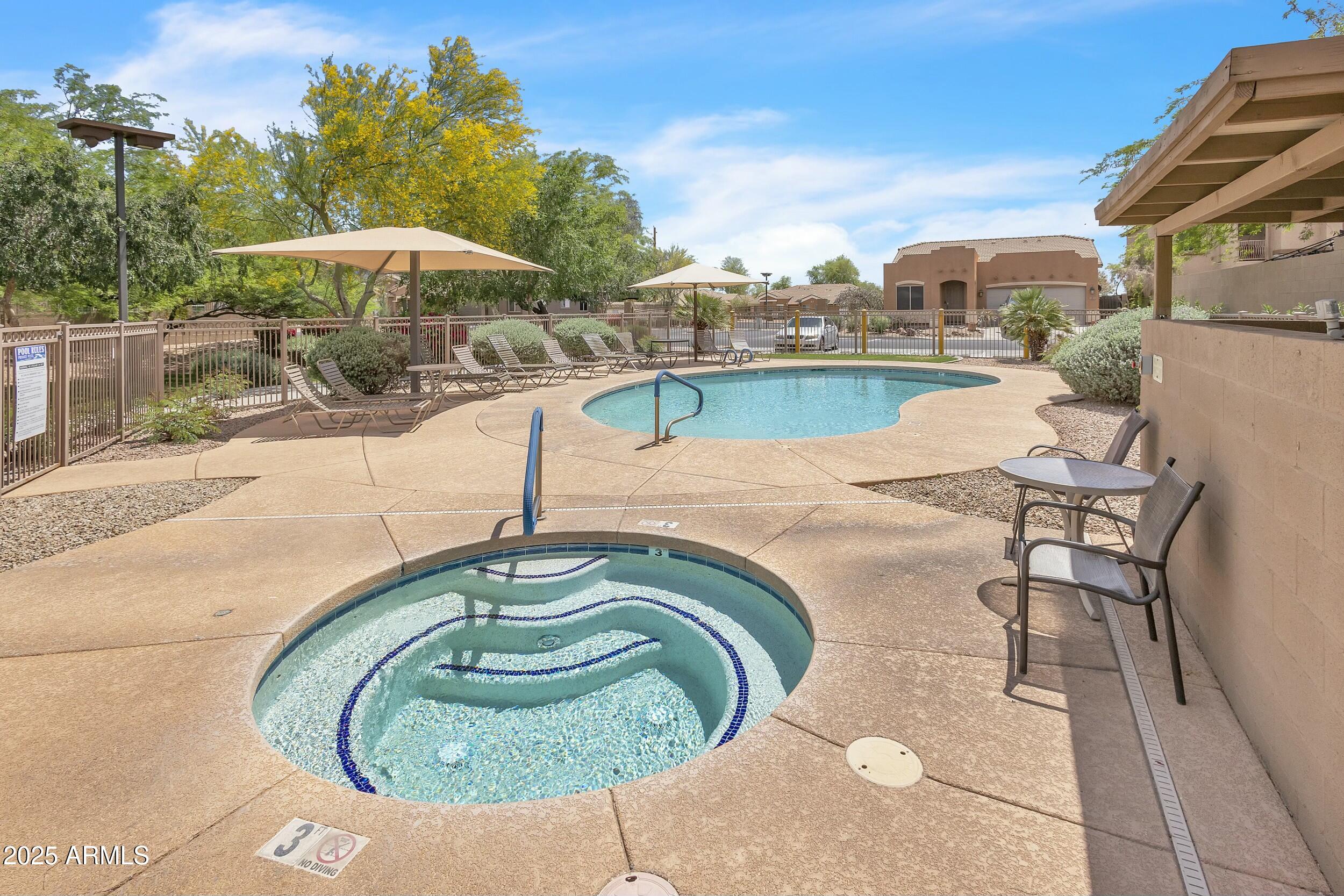 900 W BROADWAY Avenue, 45