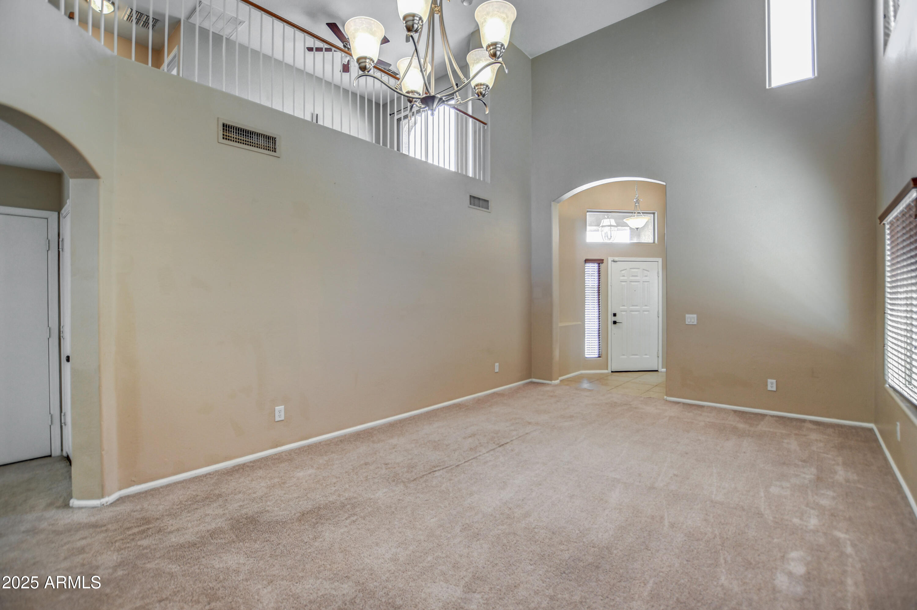 40437 W ROBBINS Drive