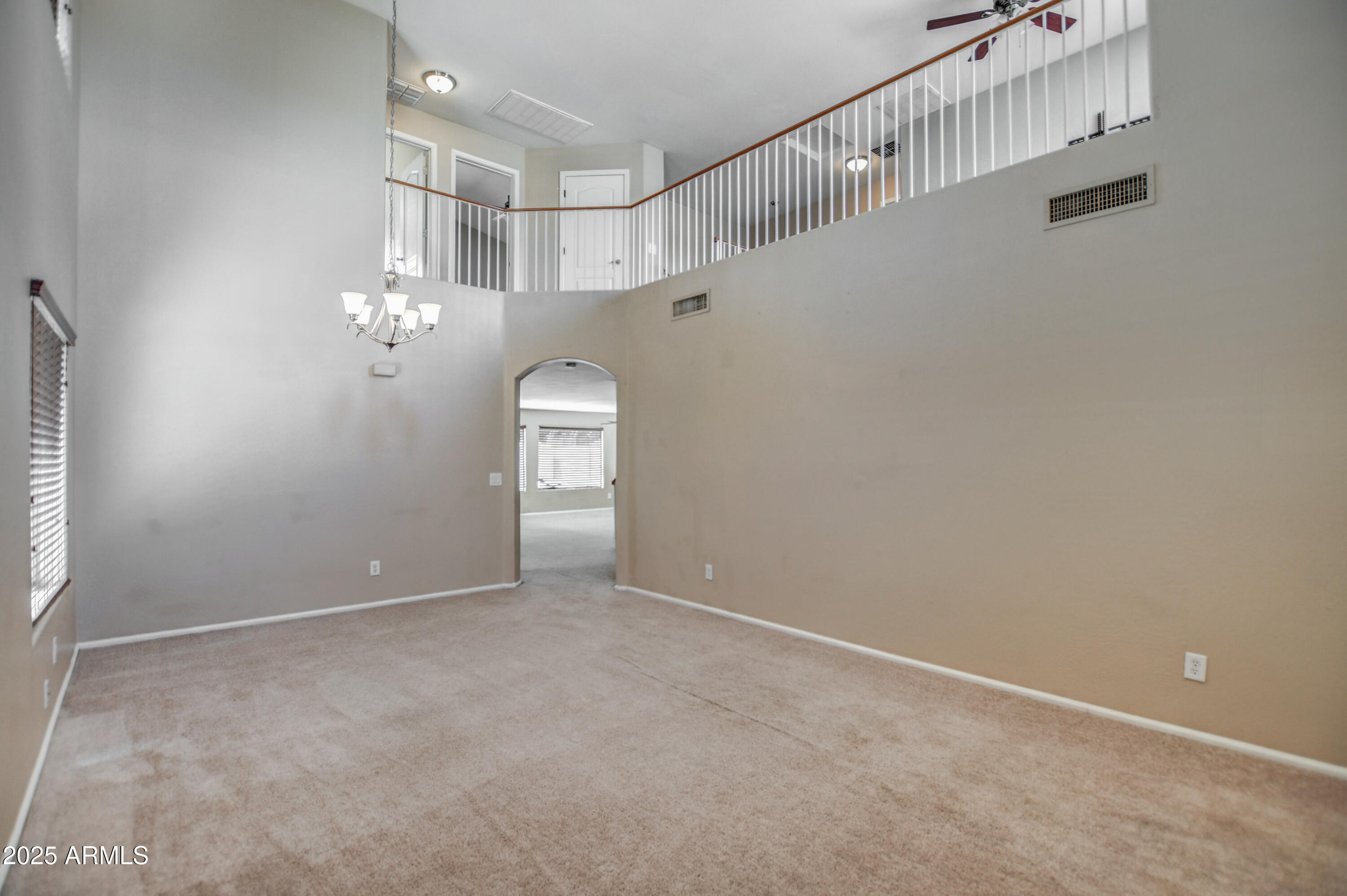 40437 W ROBBINS Drive