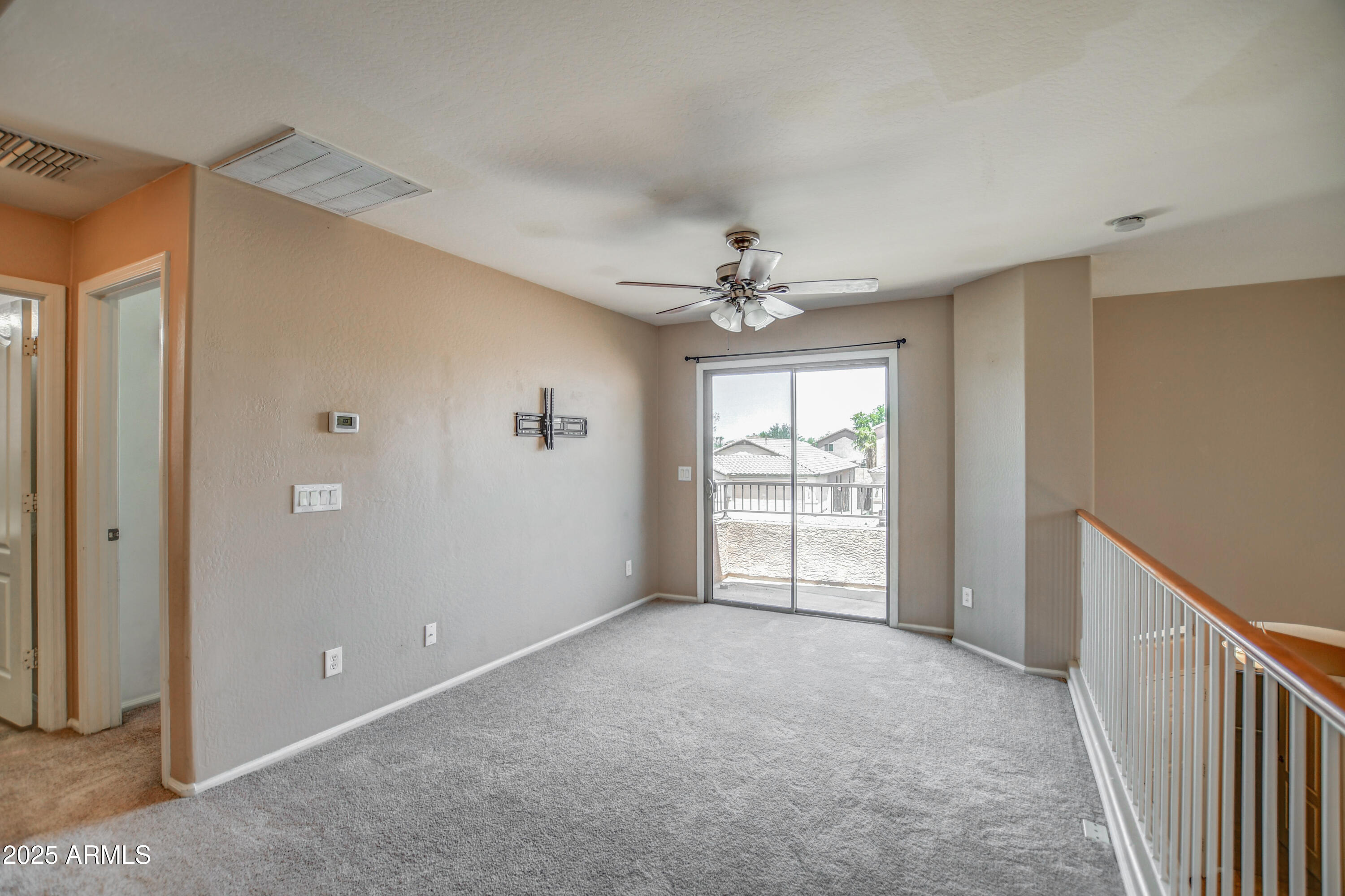 40437 W ROBBINS Drive