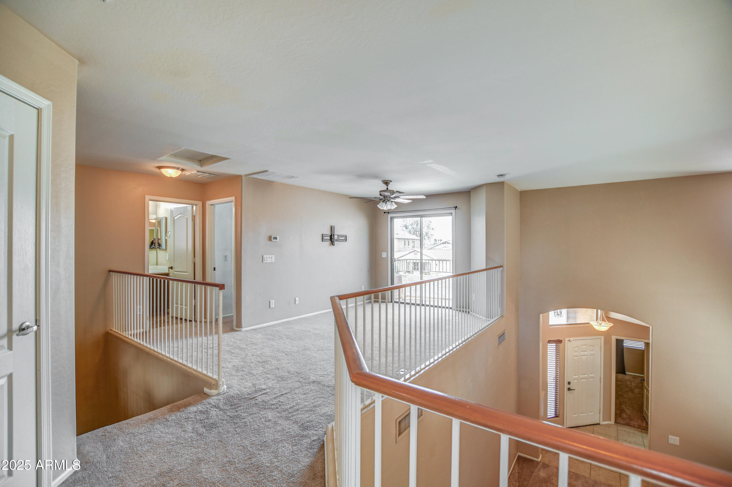 40437 W ROBBINS Drive