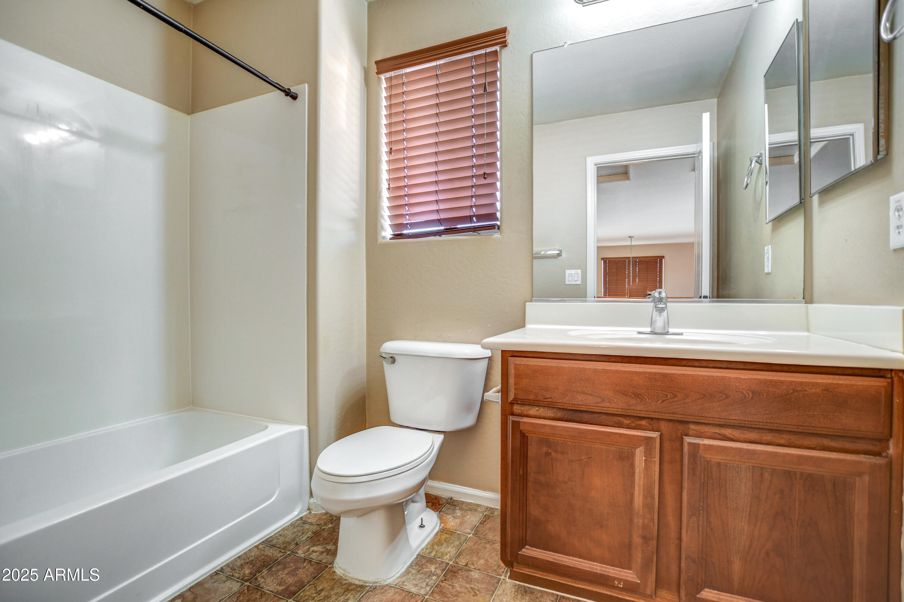 40437 W ROBBINS Drive