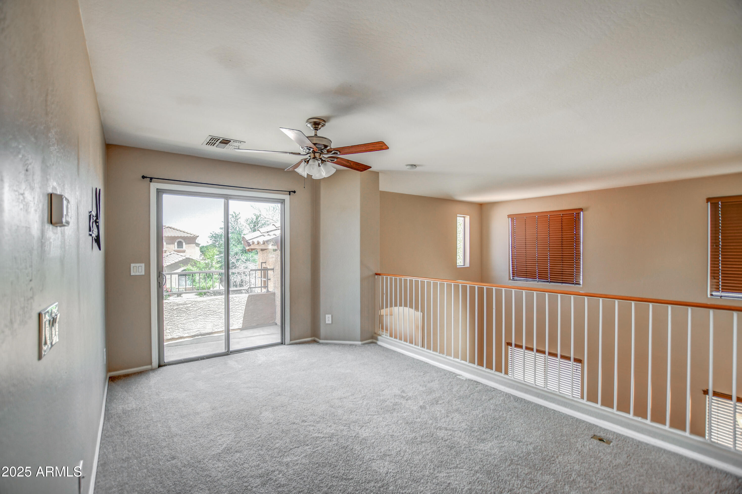 40437 W ROBBINS Drive