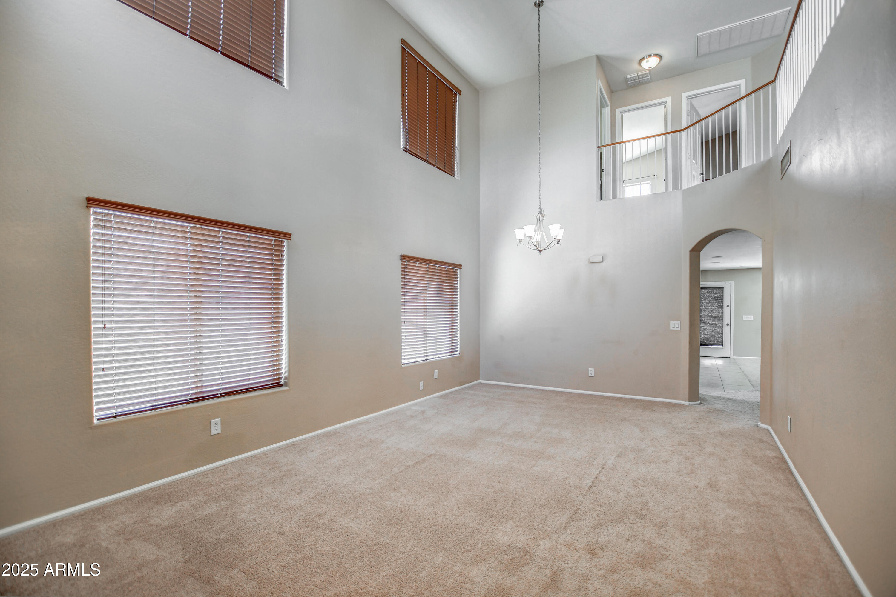 40437 W ROBBINS Drive