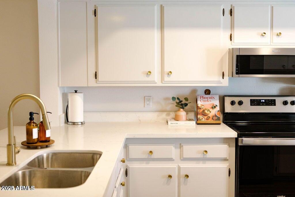 7220 N VIA DE LA SIESTA