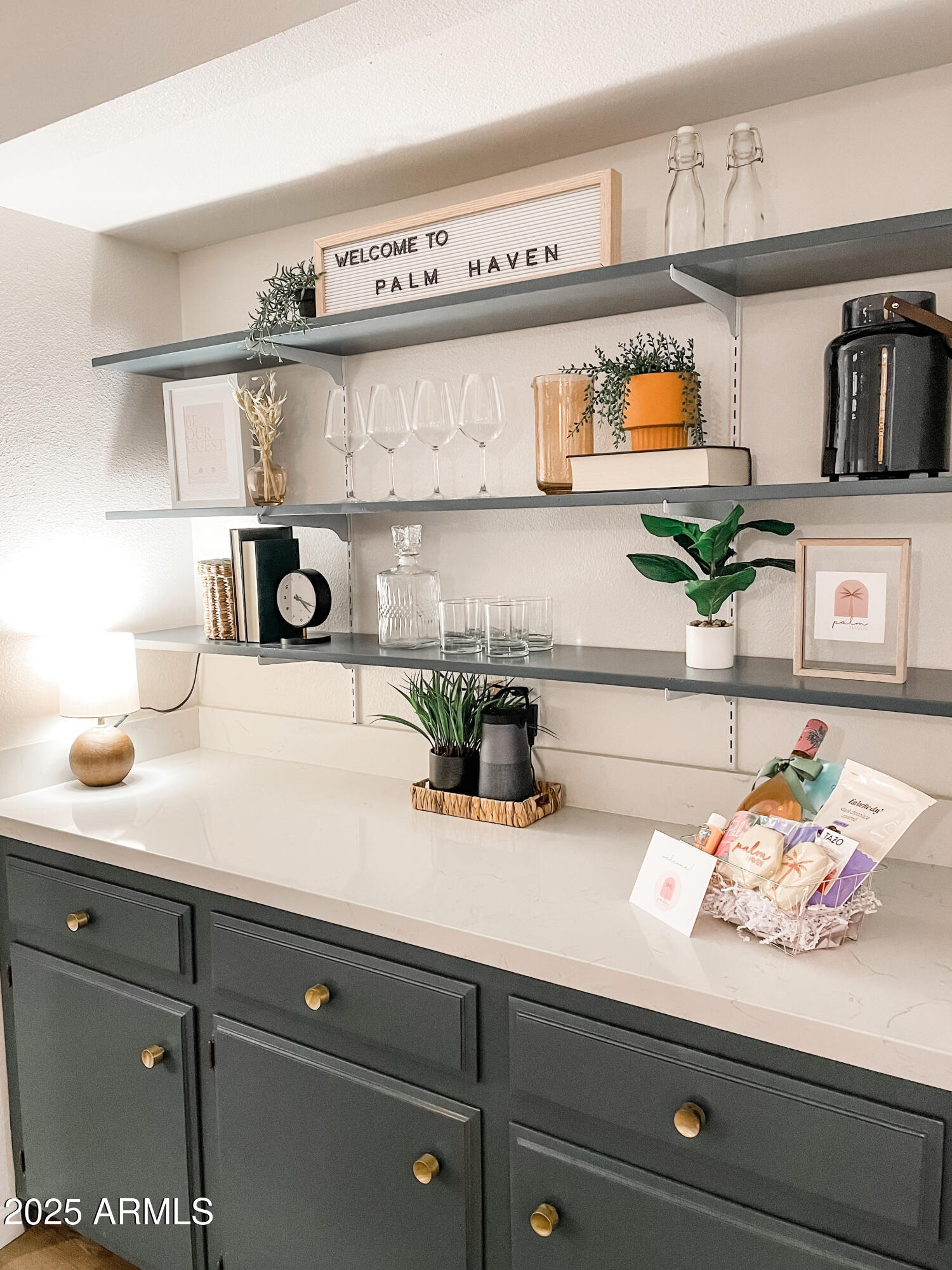 7220 N VIA DE LA SIESTA