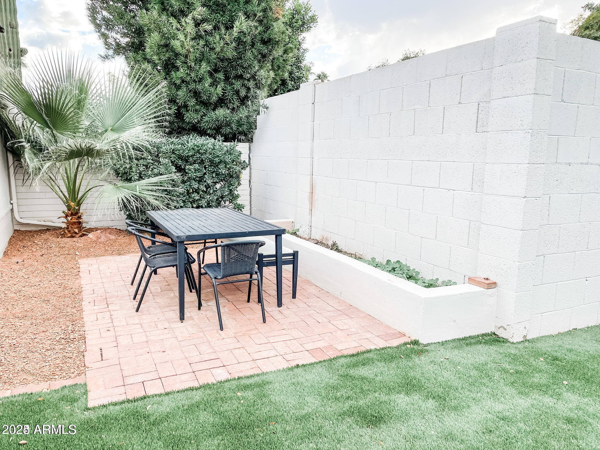 7220 N VIA DE LA SIESTA