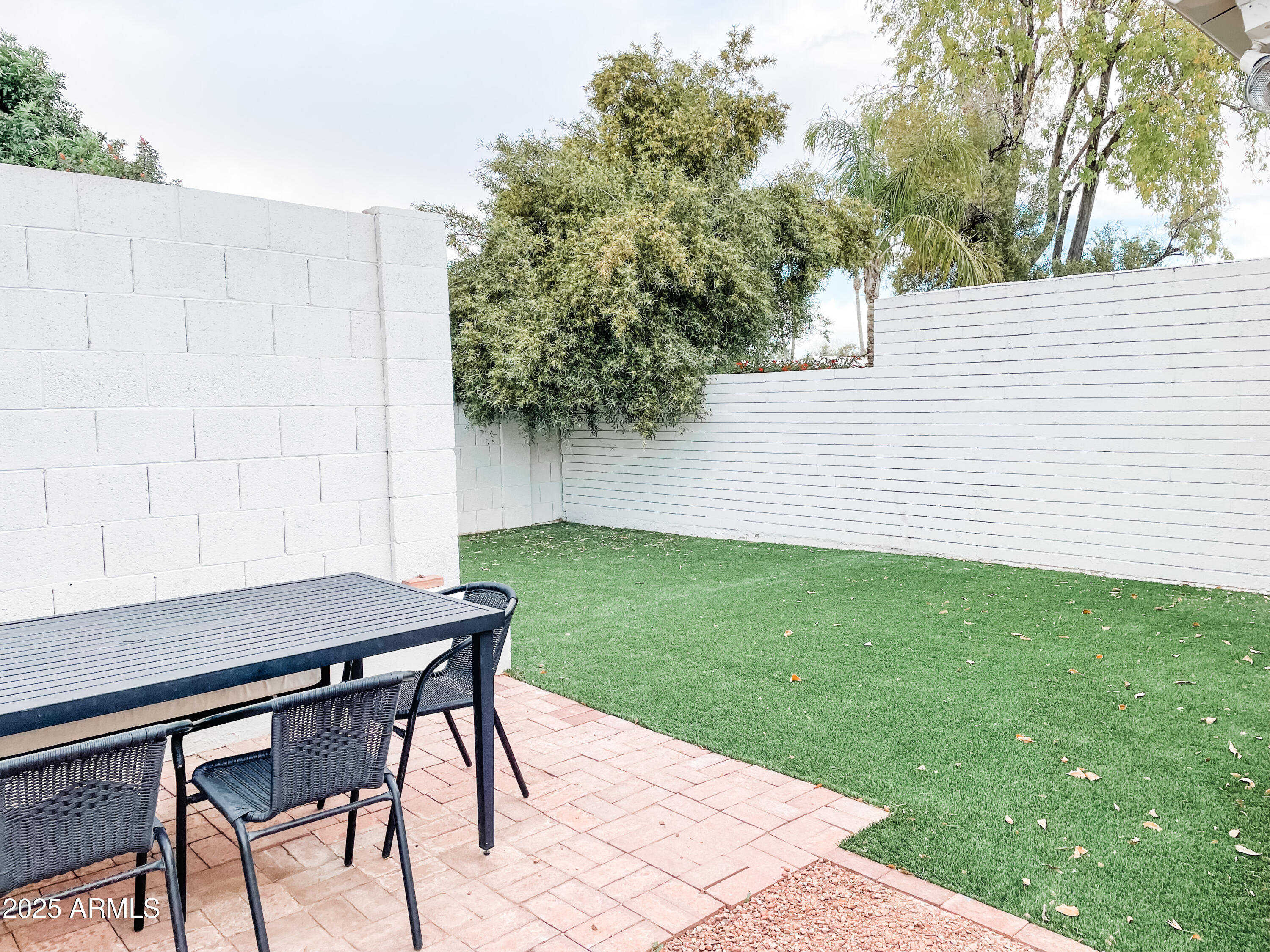 7220 N VIA DE LA SIESTA