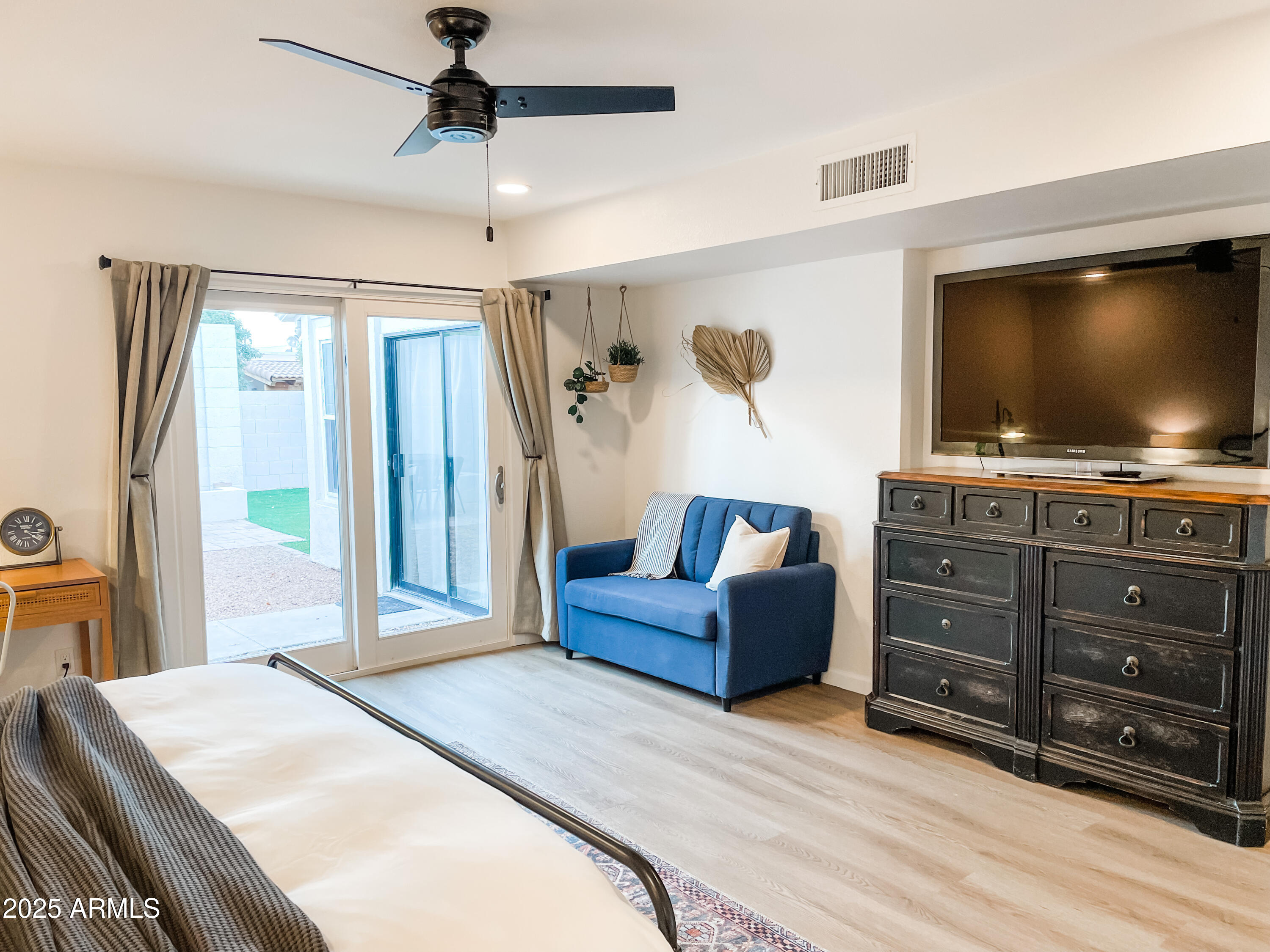 7220 N VIA DE LA SIESTA