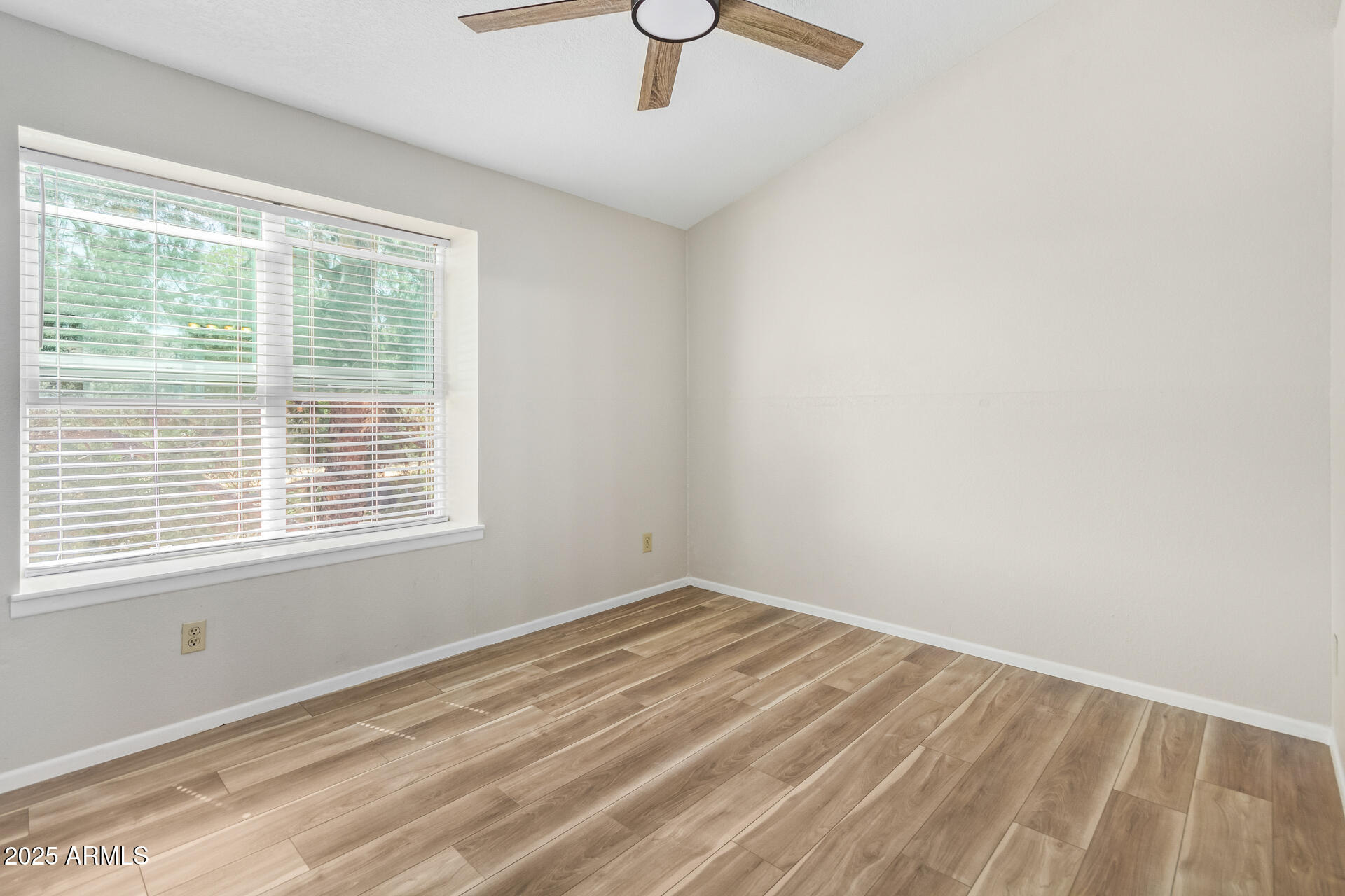 3416 W JULIE Drive, 4
