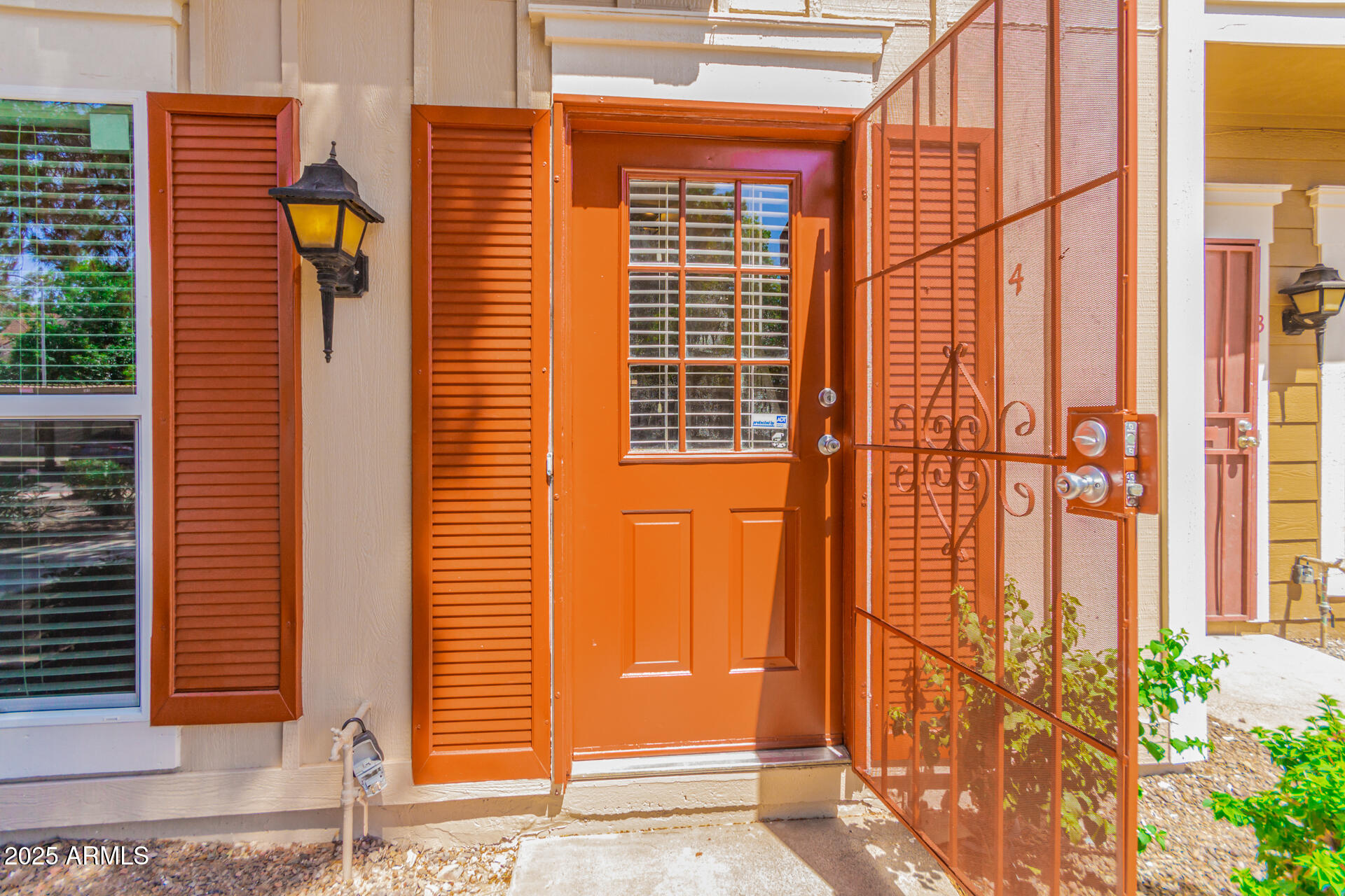 3416 W JULIE Drive, 4