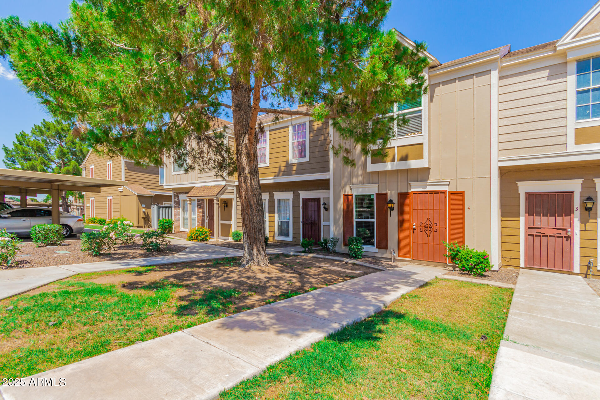 3416 W JULIE Drive, 4