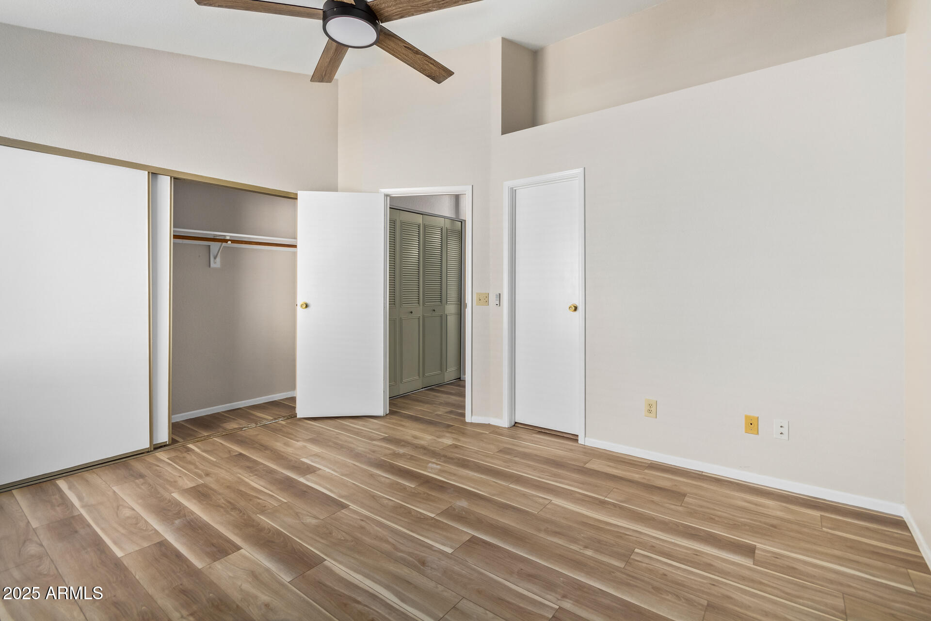 3416 W JULIE Drive, 4