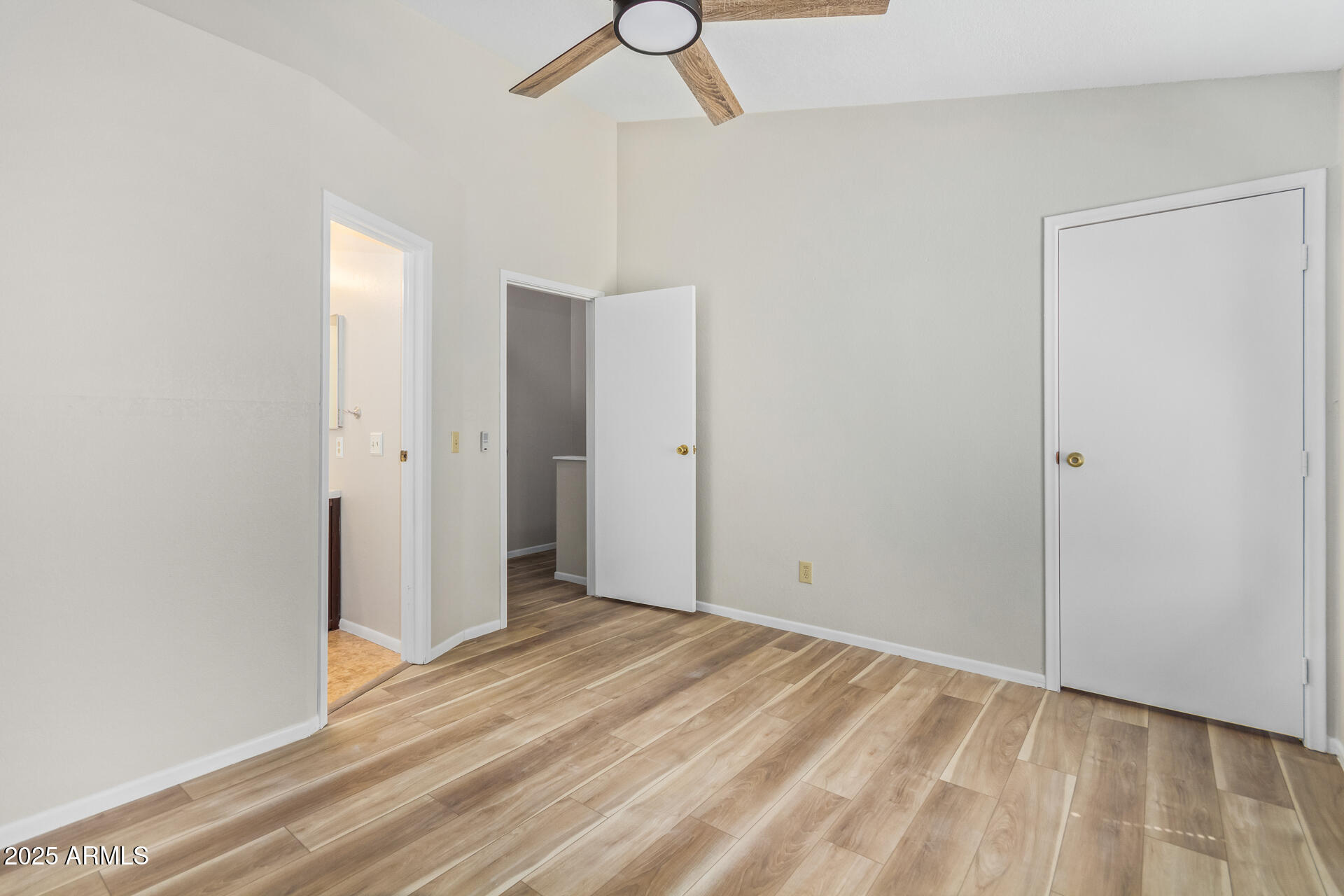 3416 W JULIE Drive, 4