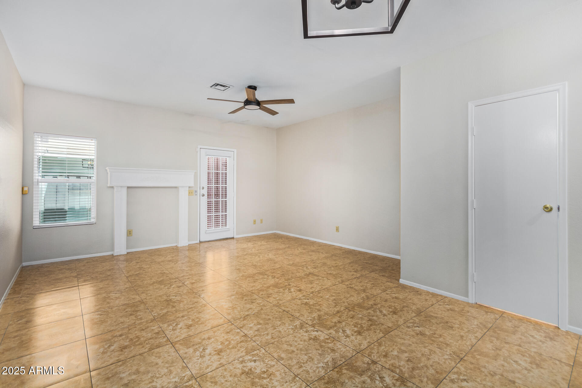 3416 W JULIE Drive, 4