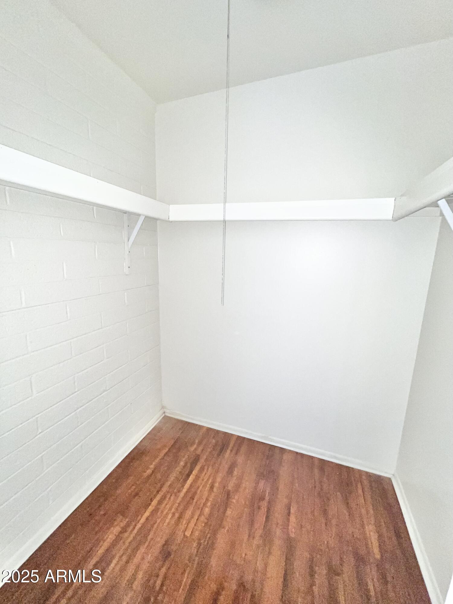 6565 N 19TH Avenue, 27