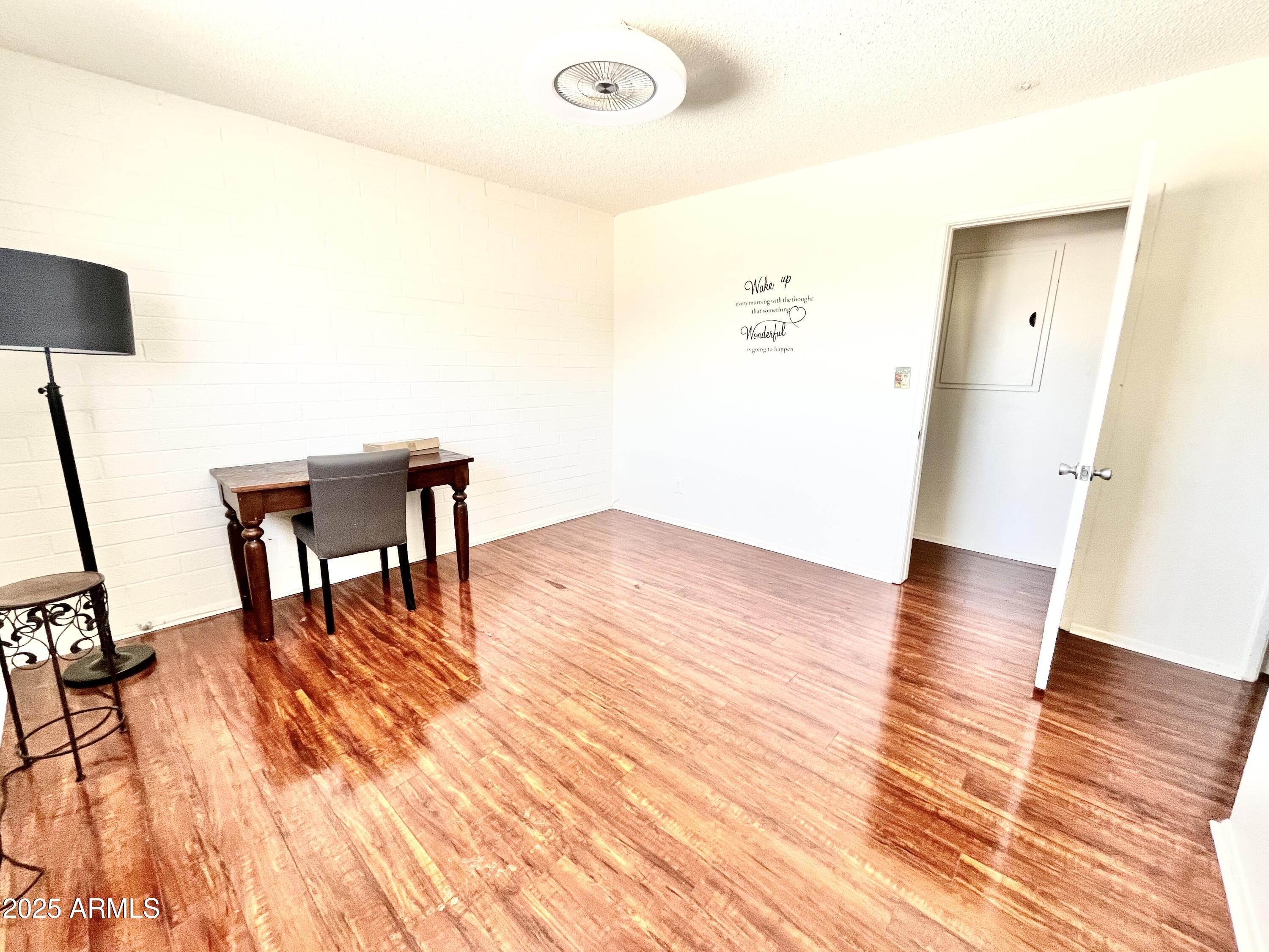 6565 N 19TH Avenue, 27