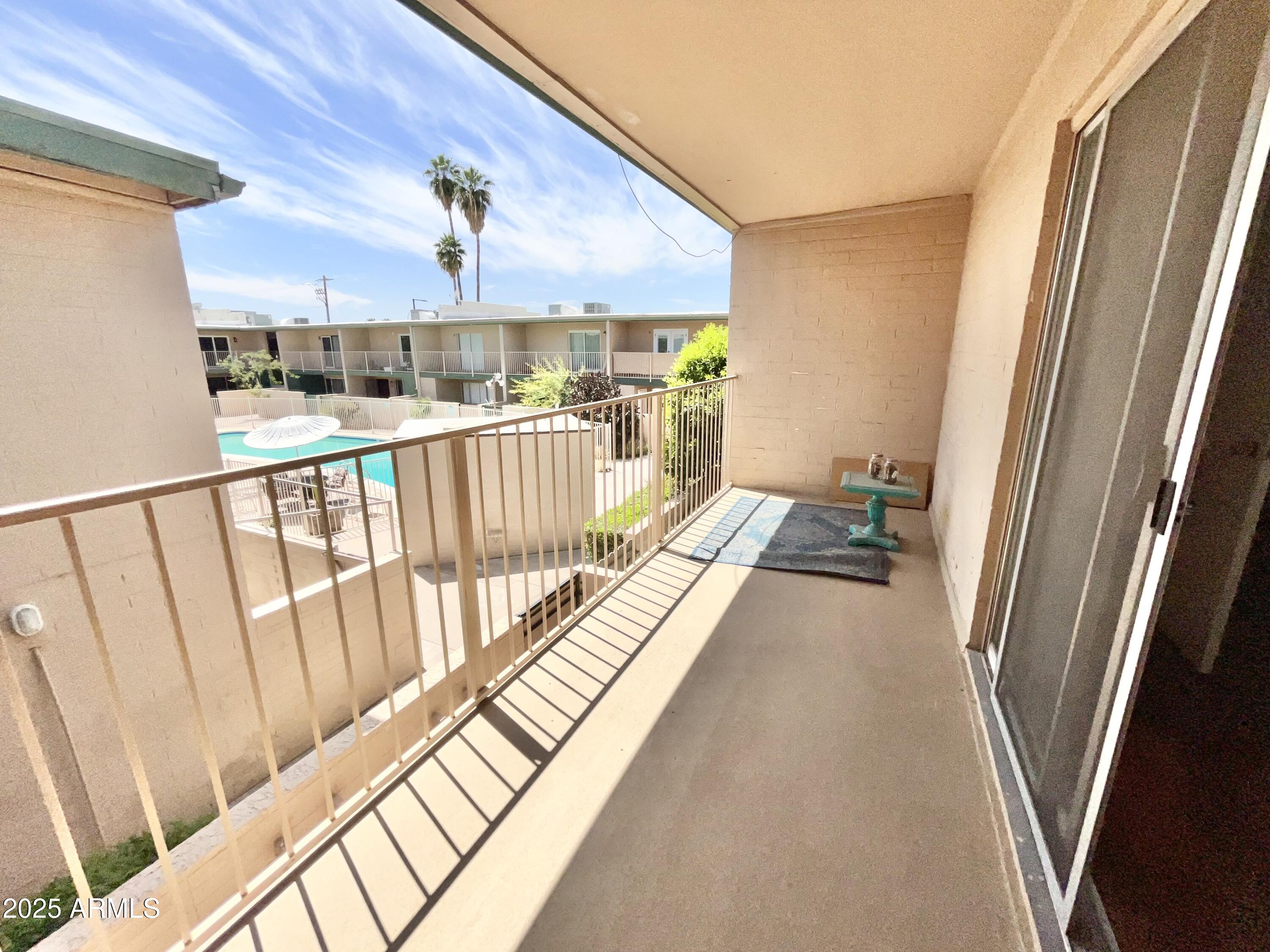 6565 N 19TH Avenue, 27