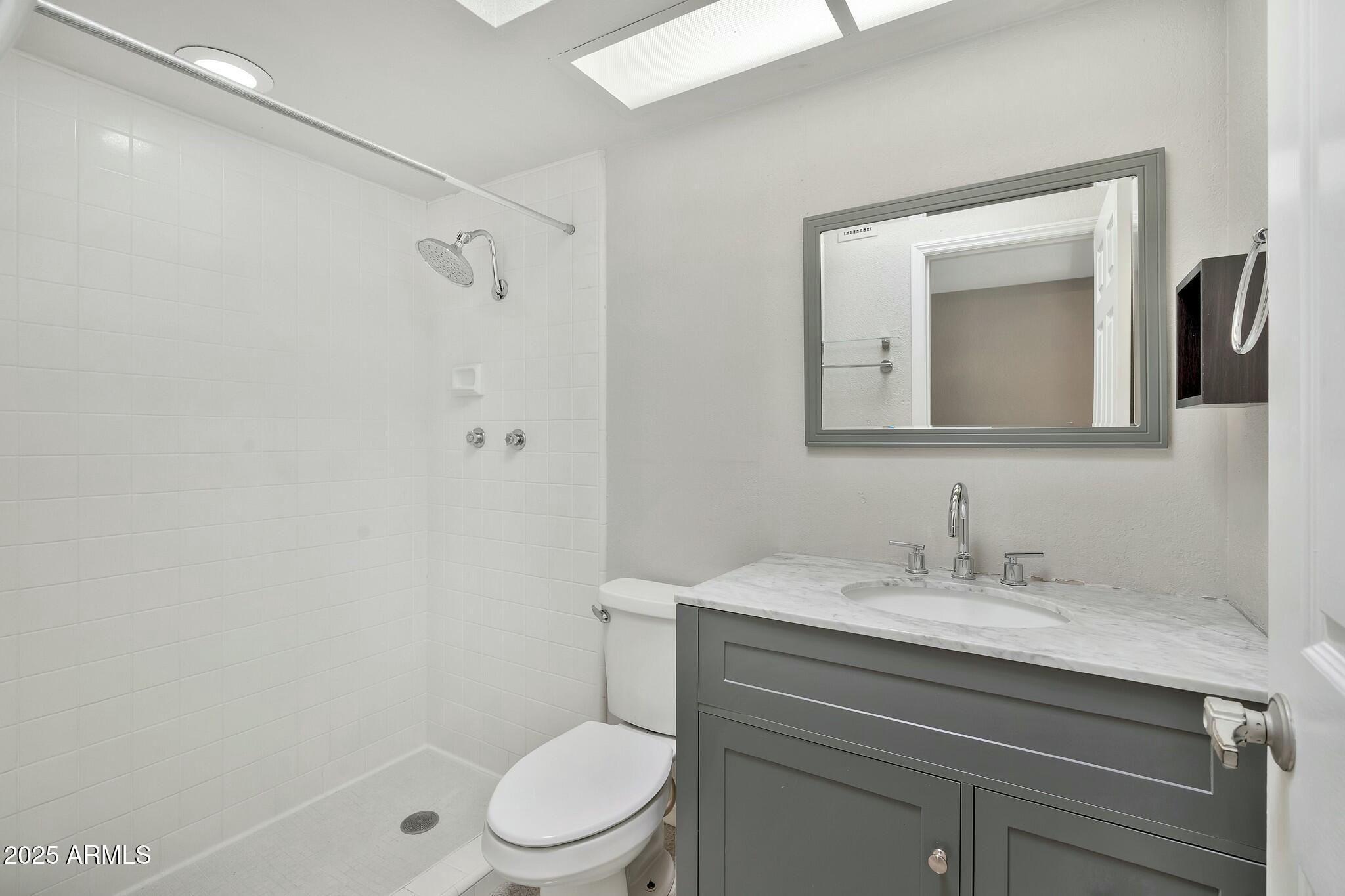 4525 N 66TH Street, 85