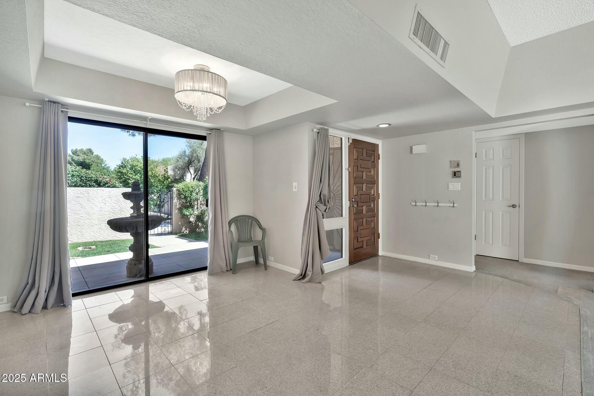 4525 N 66TH Street, 85