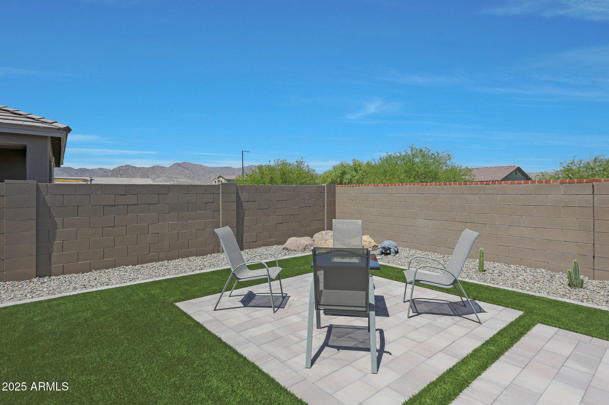 18746 W RANCHO Drive