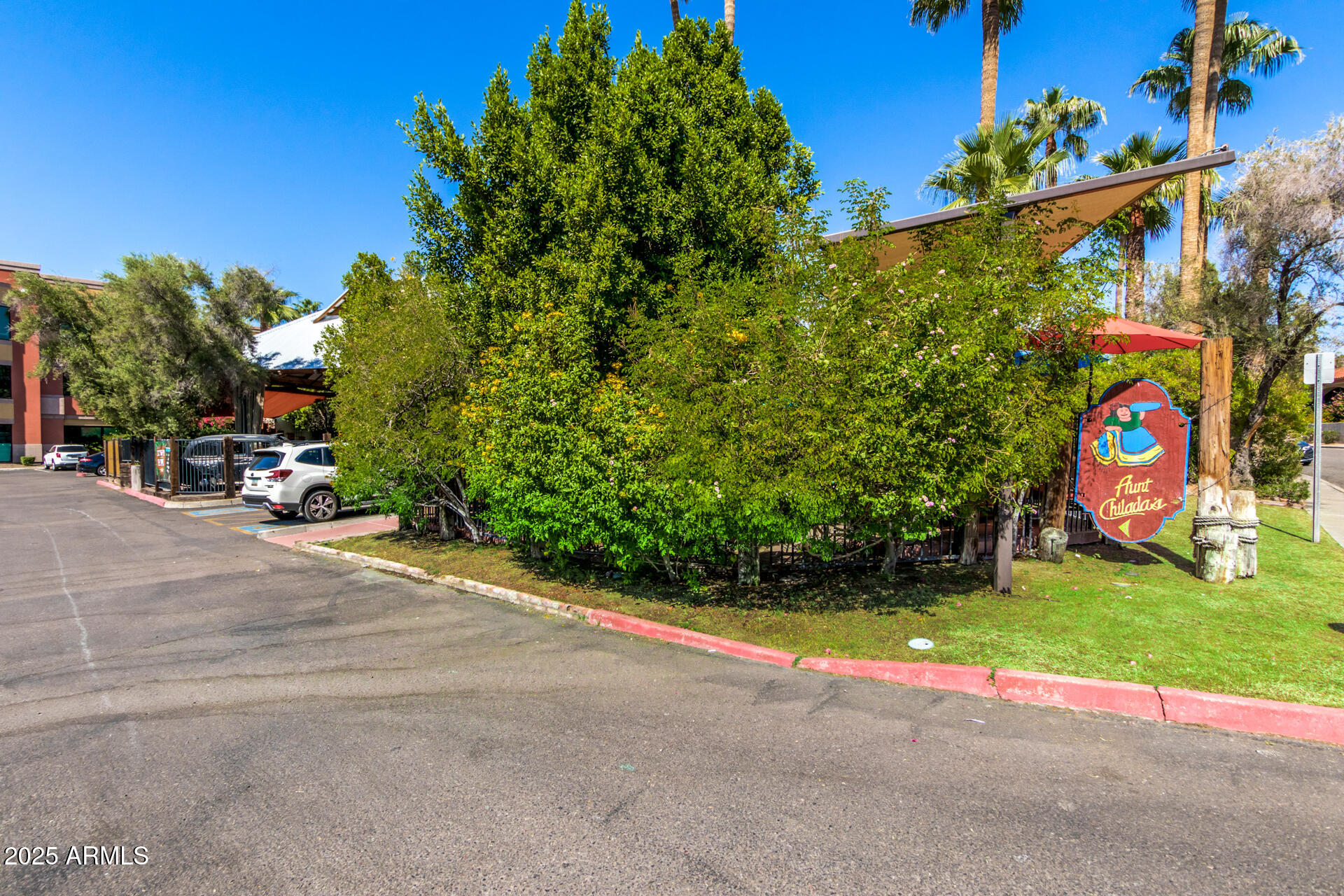 1808 E HAYWARD Avenue, 1