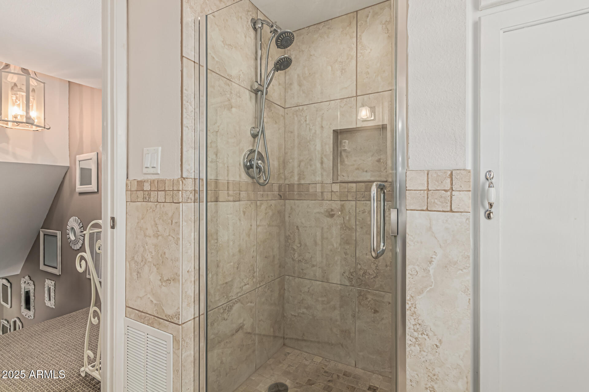 1808 E HAYWARD Avenue, 1