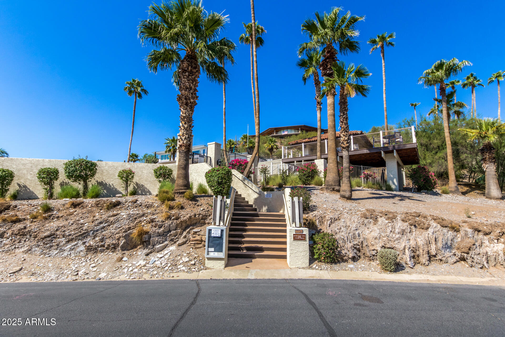 1808 E HAYWARD Avenue, 1